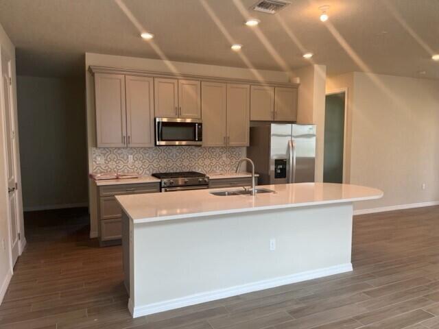 OAK TREE PROPERTY REDEVELOPMENT - Residential Lease