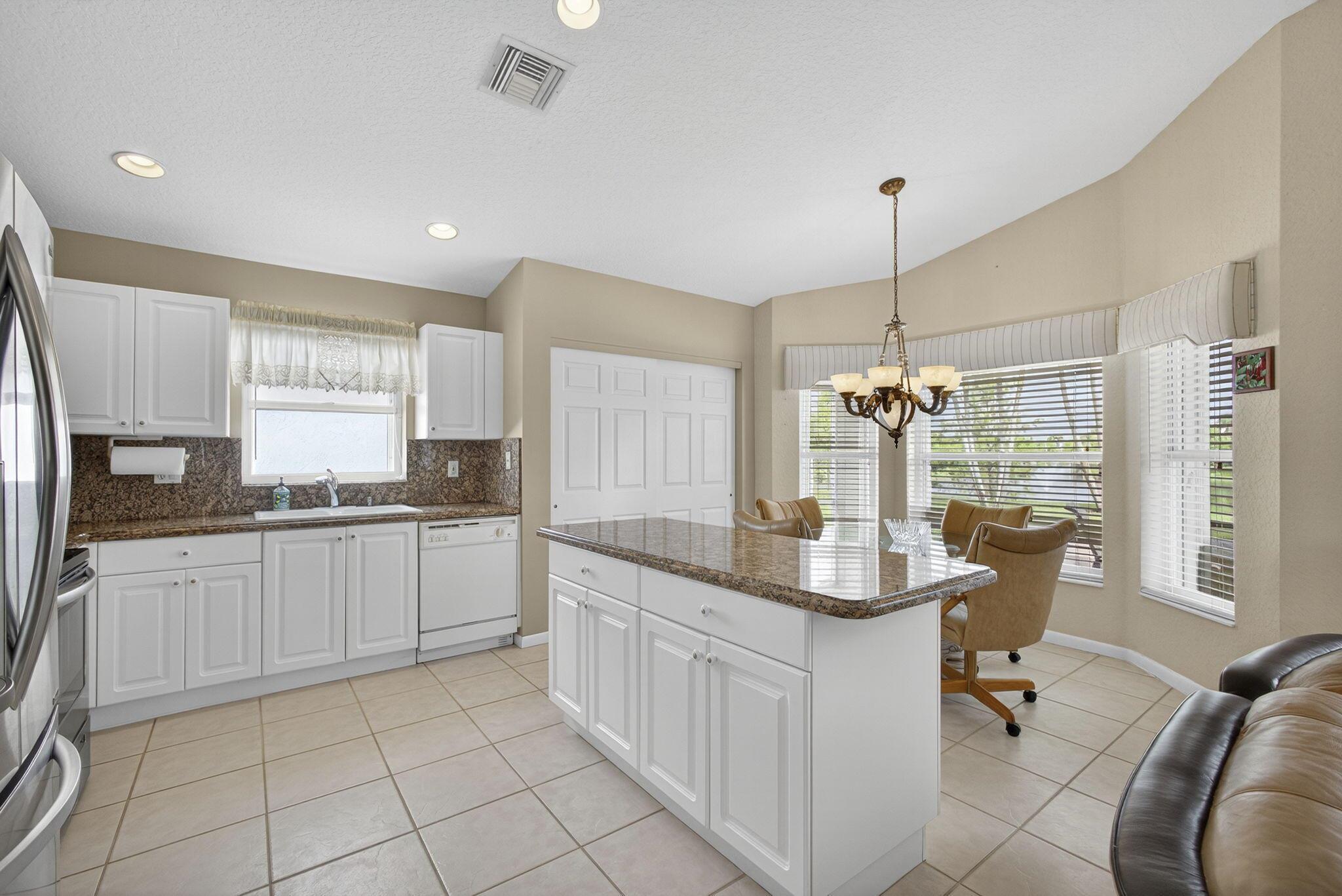 LAKEFIELD OF THE LANDINGS - Residential