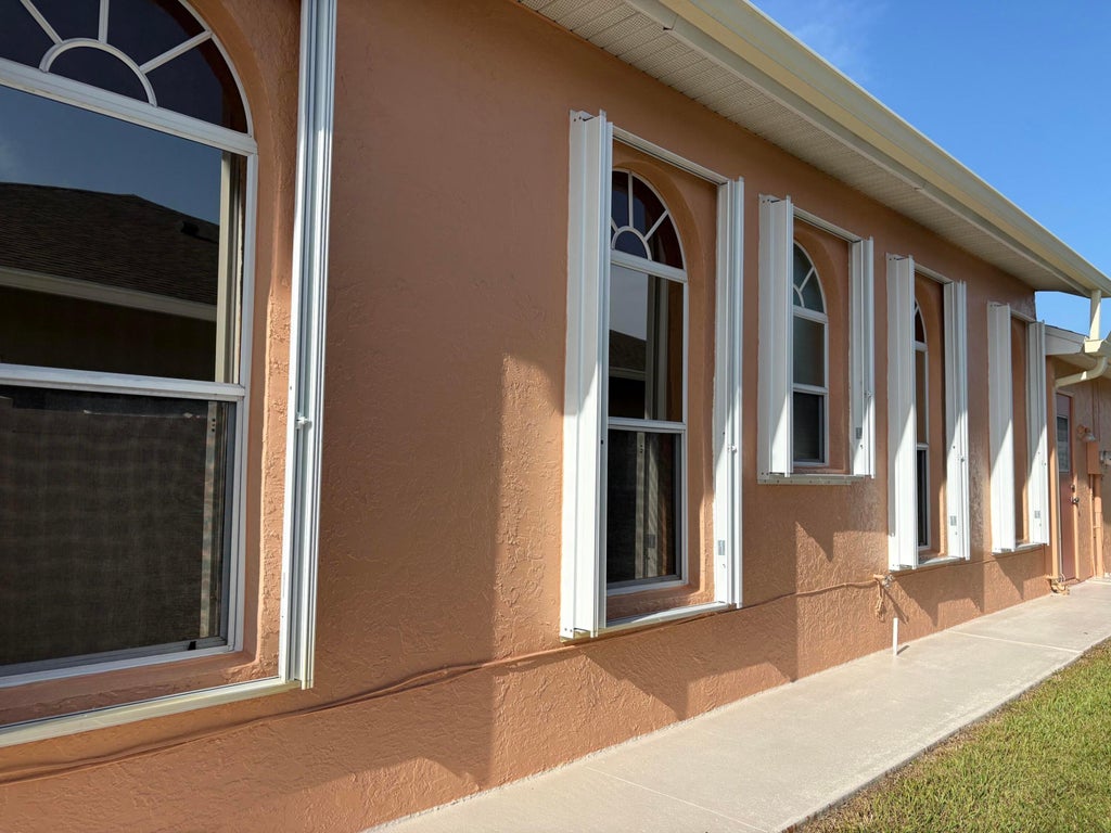 Photo of 3306 SE Ford Lane SE, Port Saint Lucie, FL 34984 (MLS # B26032752)