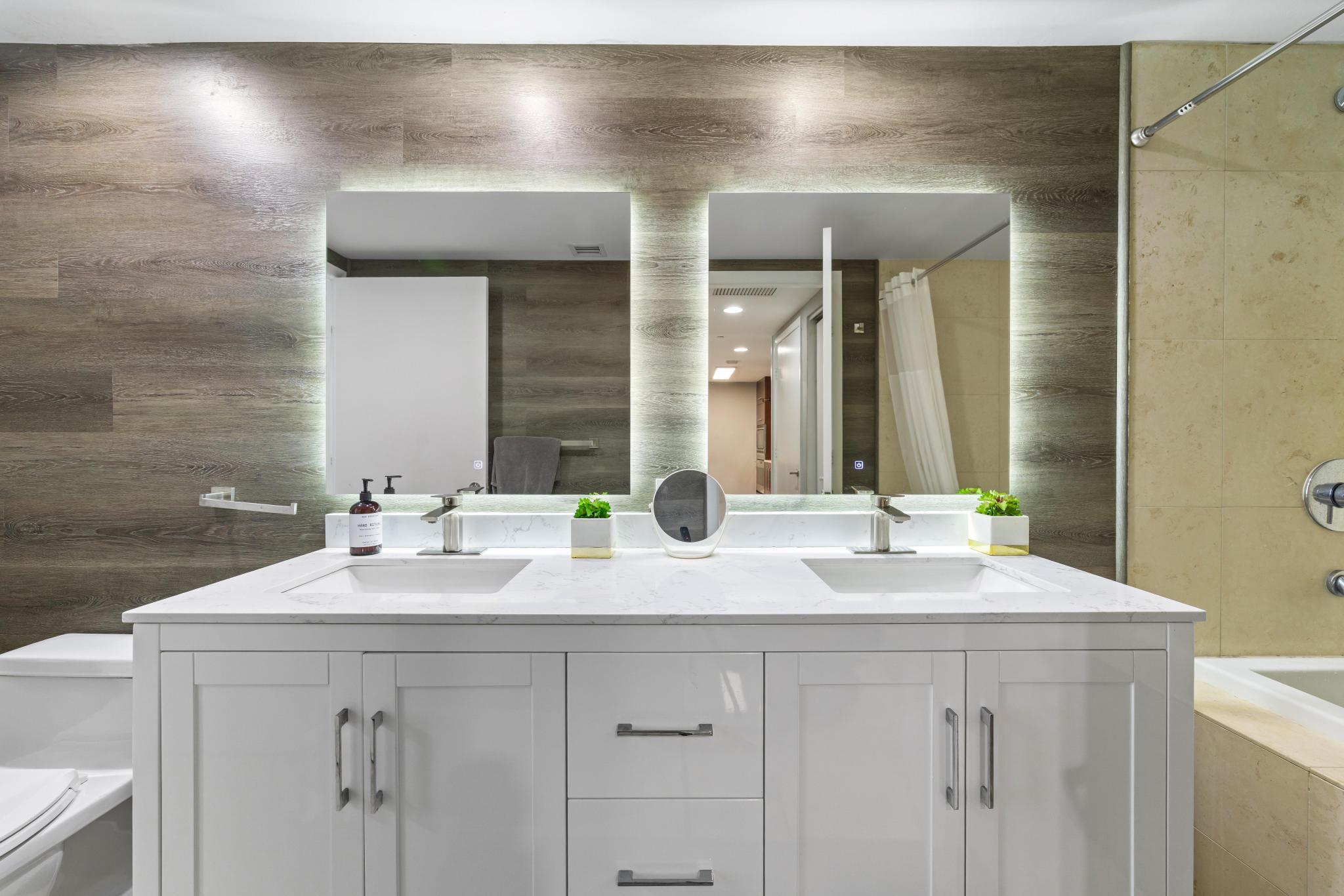 ICON BRICKELL - Residential