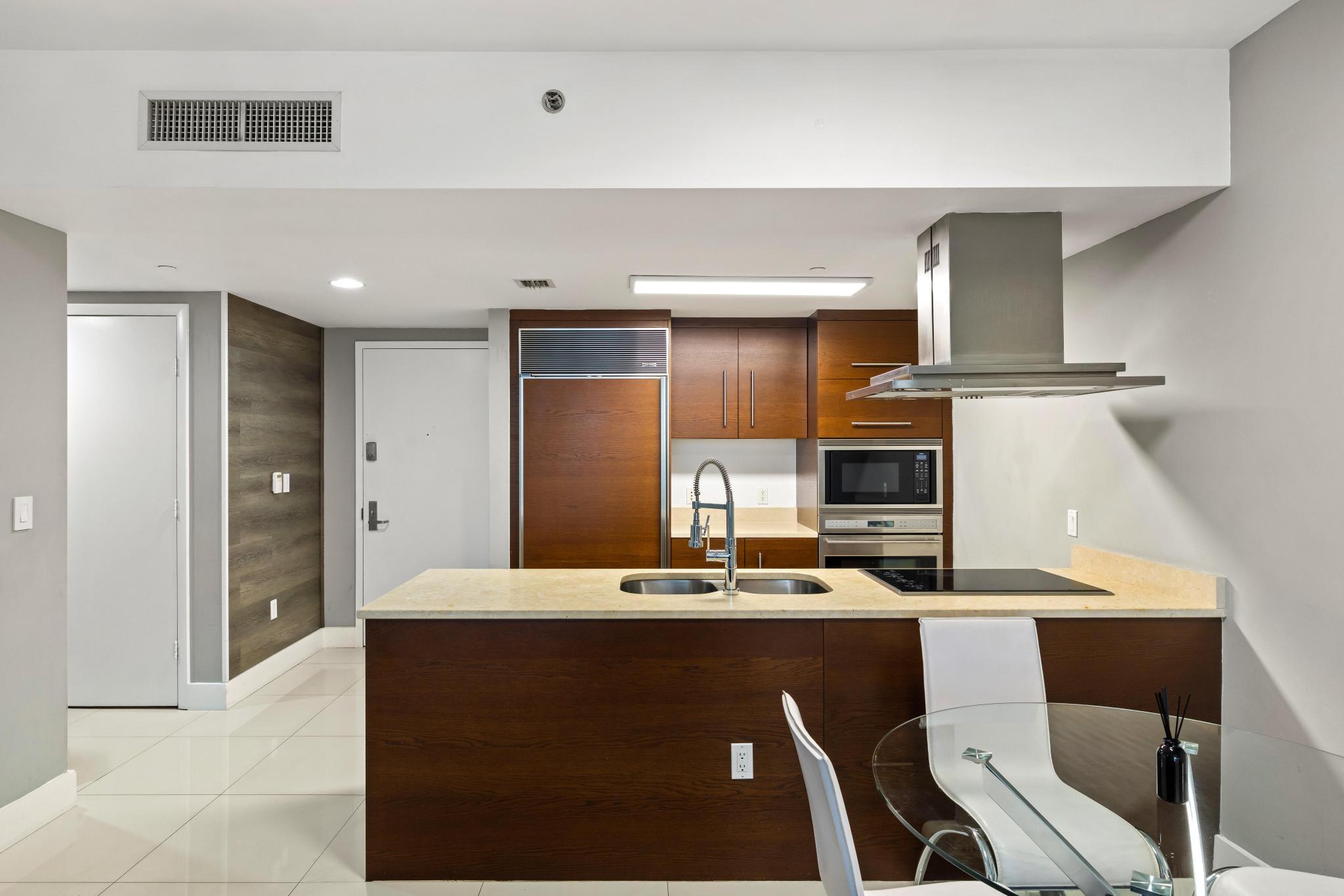 ICON BRICKELL - Residential