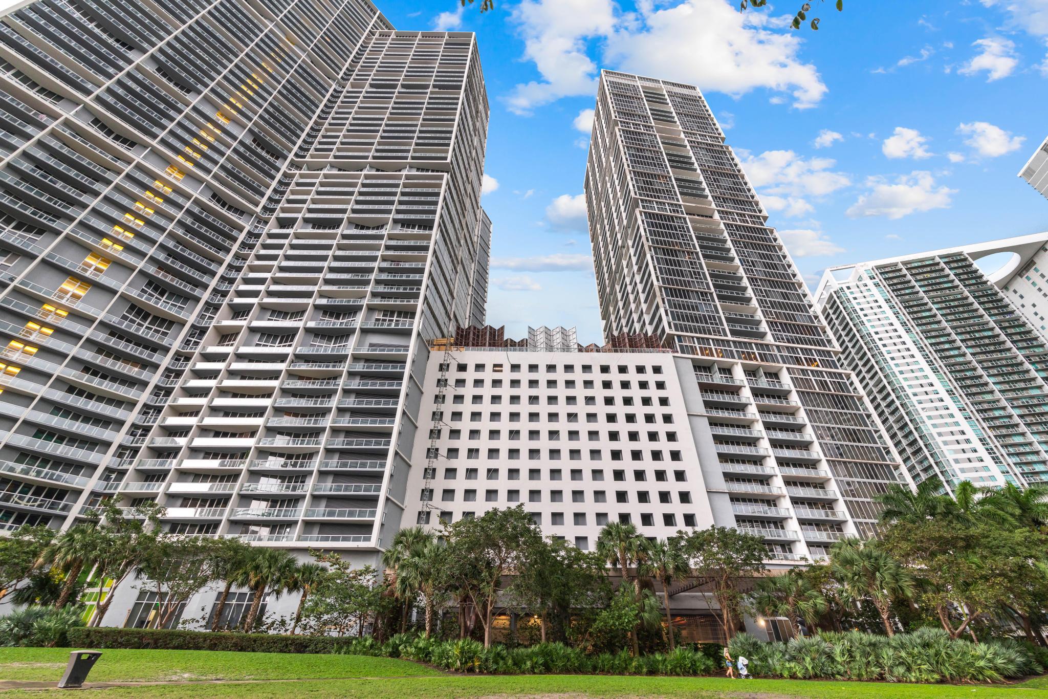 ICON BRICKELL - Residential