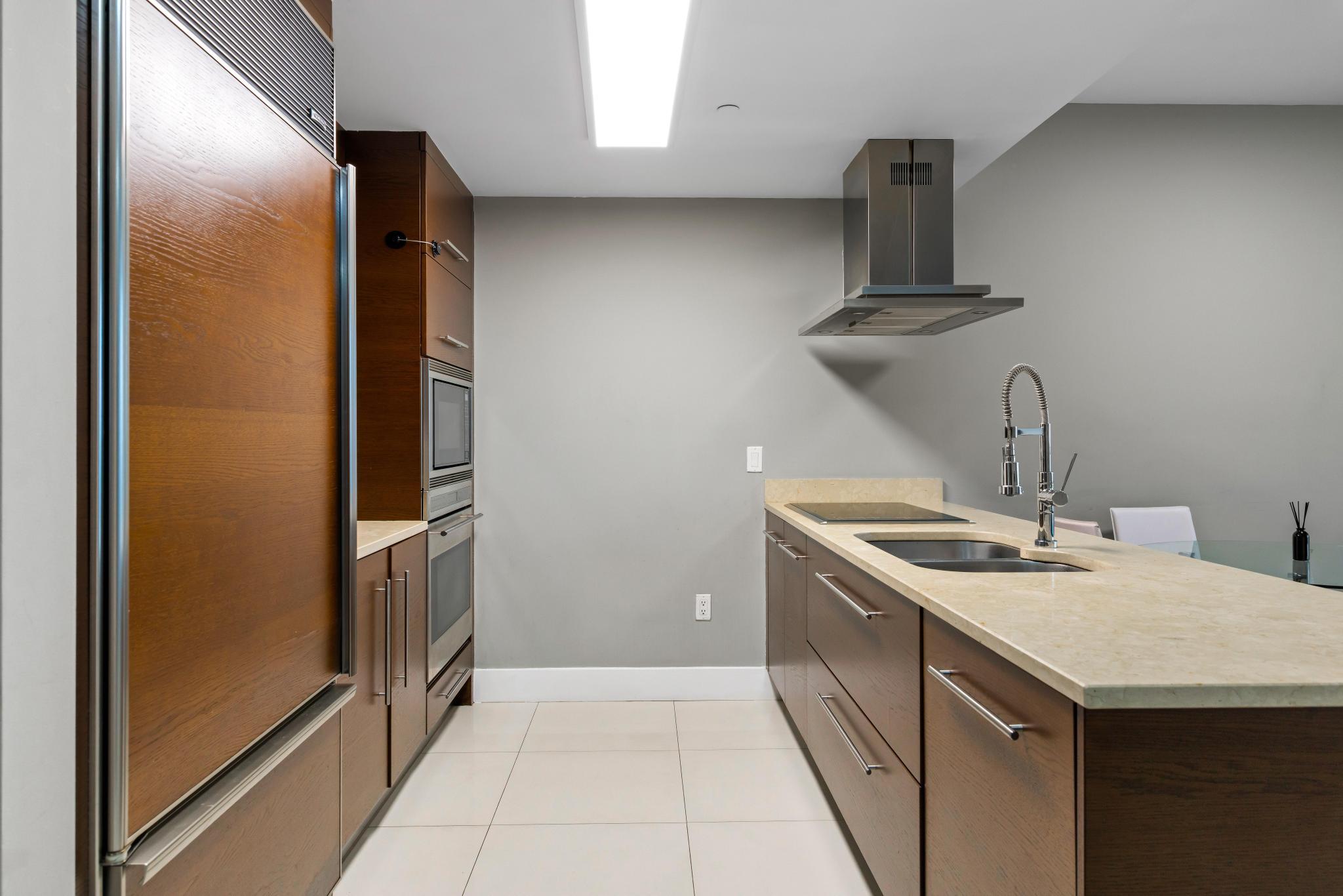 ICON BRICKELL - Residential