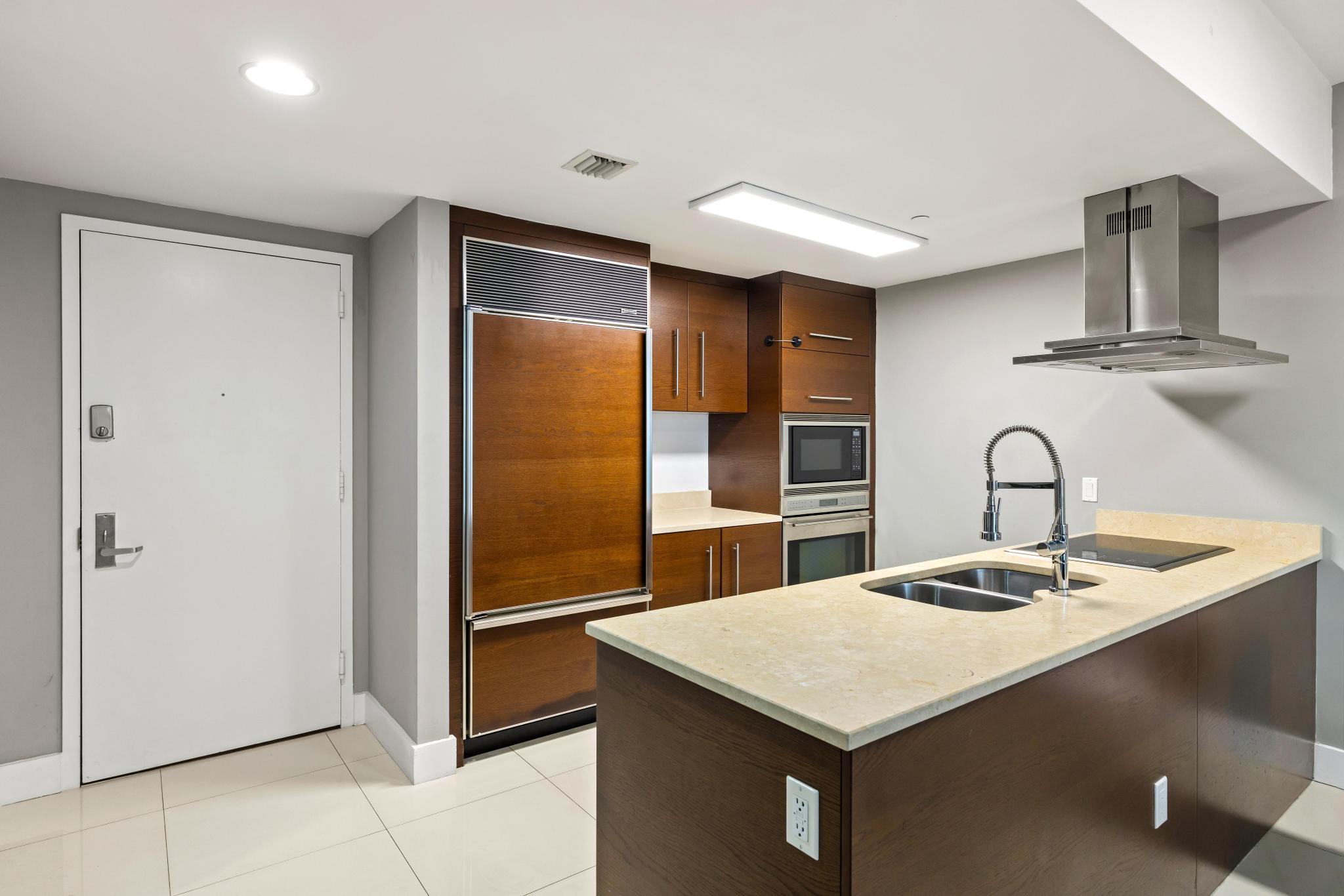 ICON BRICKELL - Residential