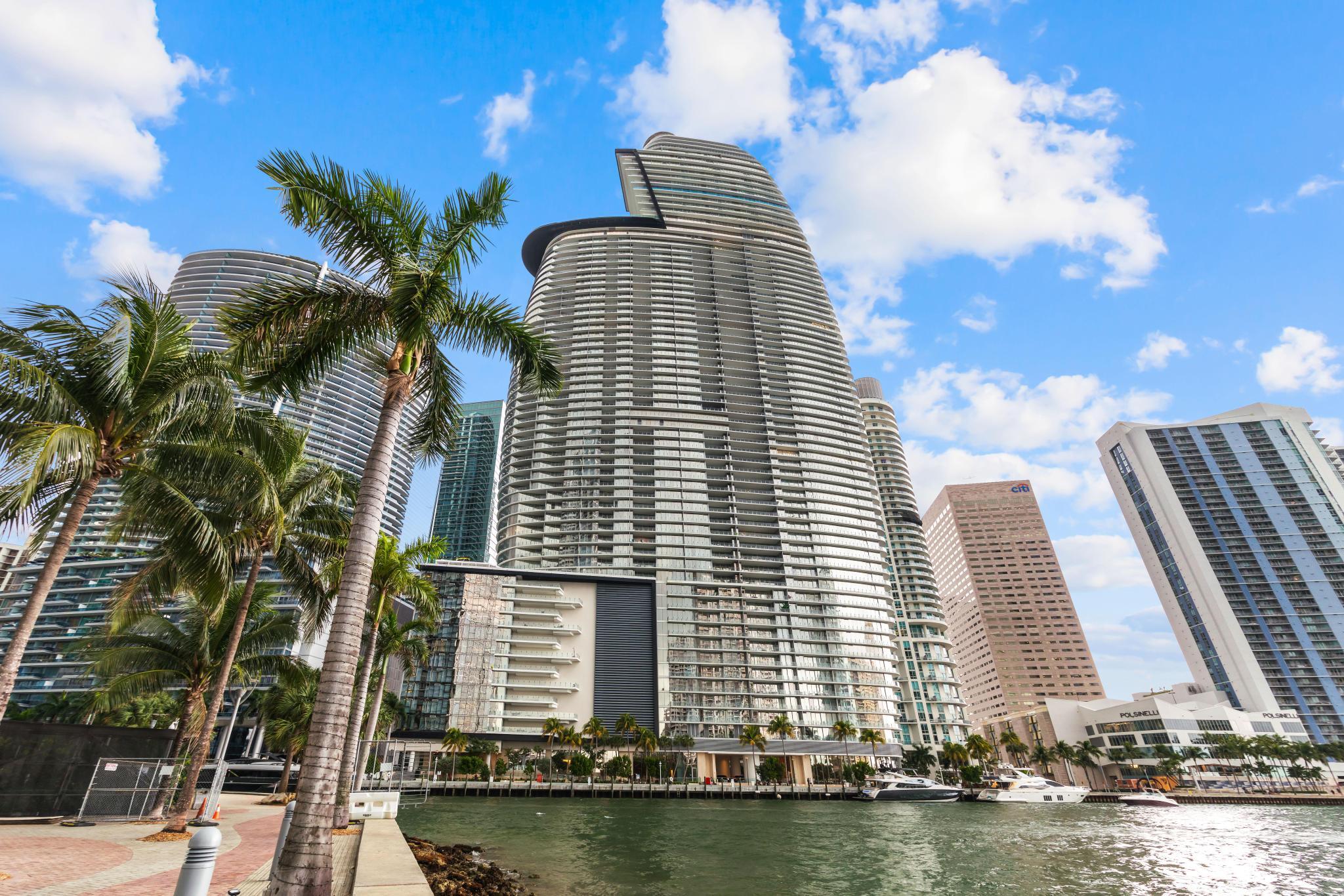 ICON BRICKELL - Residential