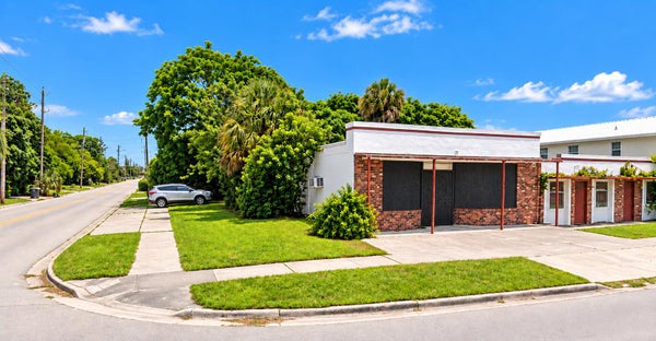 1712 AVENUE E, FORT PIERCE, FL 34950 - Image 6b8ca3496112b0d6c5c7a5eaba6885c4/3721974837