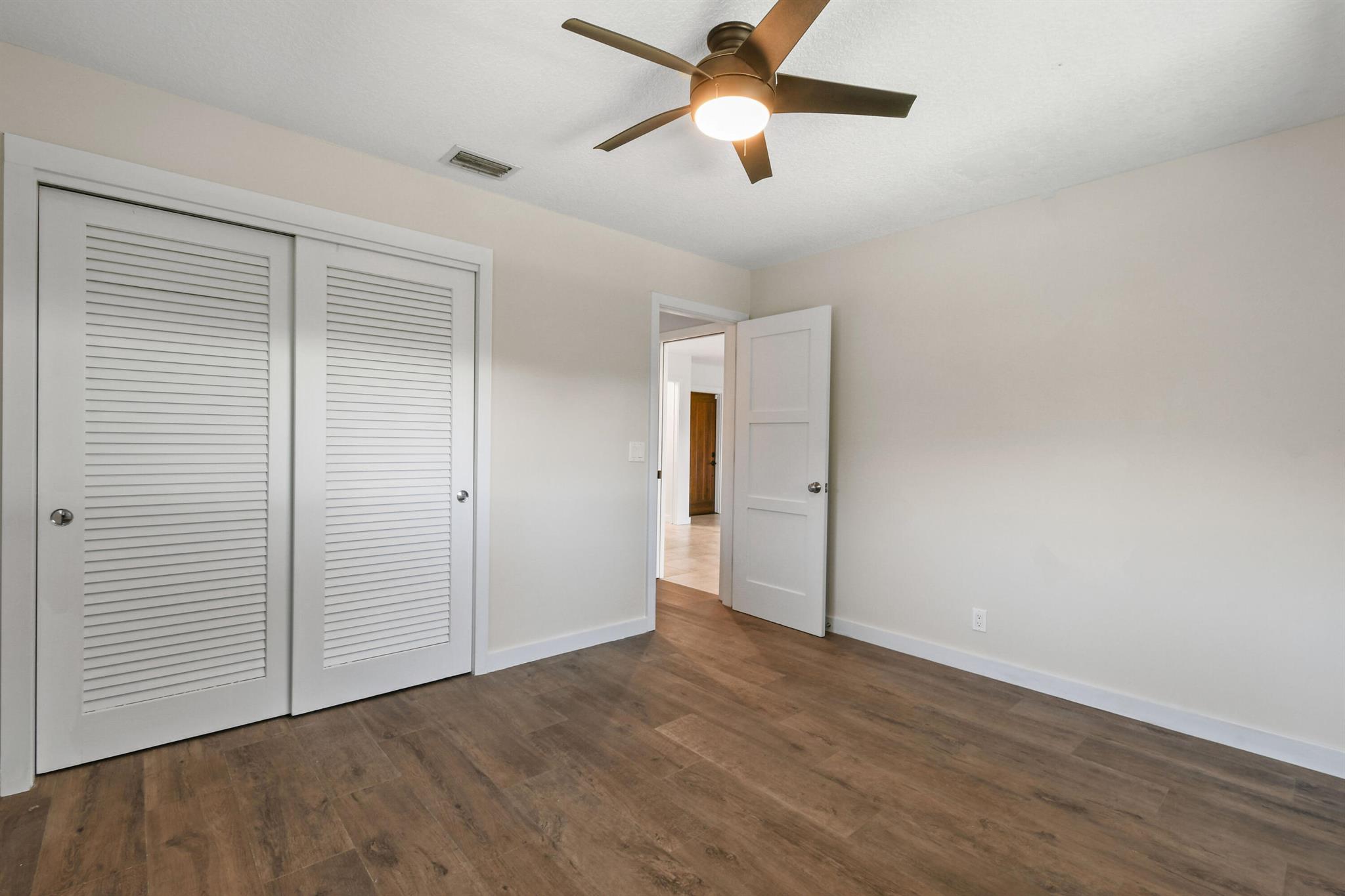 JUNO ISLES 2 - Residential Lease