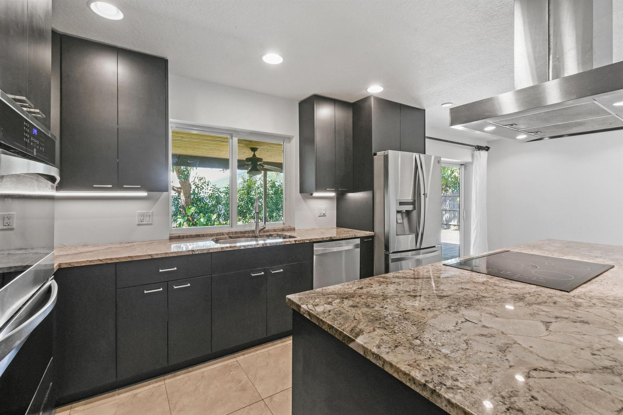 JUNO ISLES 2 - Residential Lease