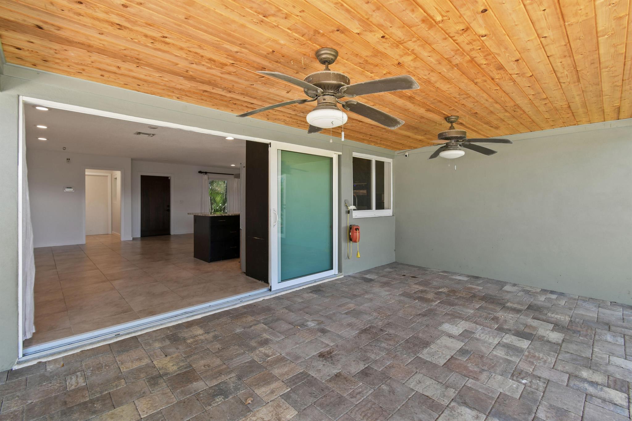 JUNO ISLES 2 - Residential Lease