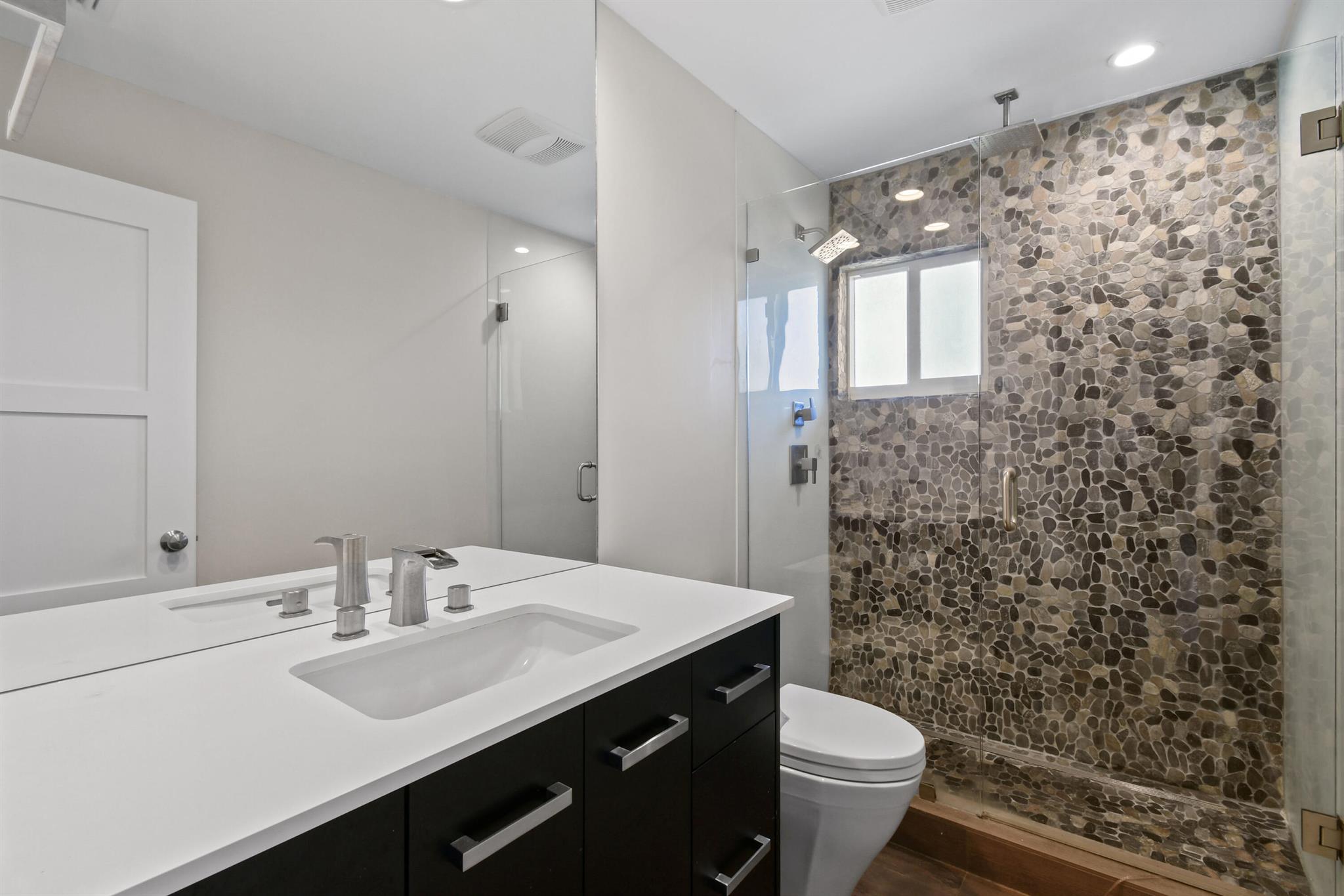 JUNO ISLES 2 - Residential Lease