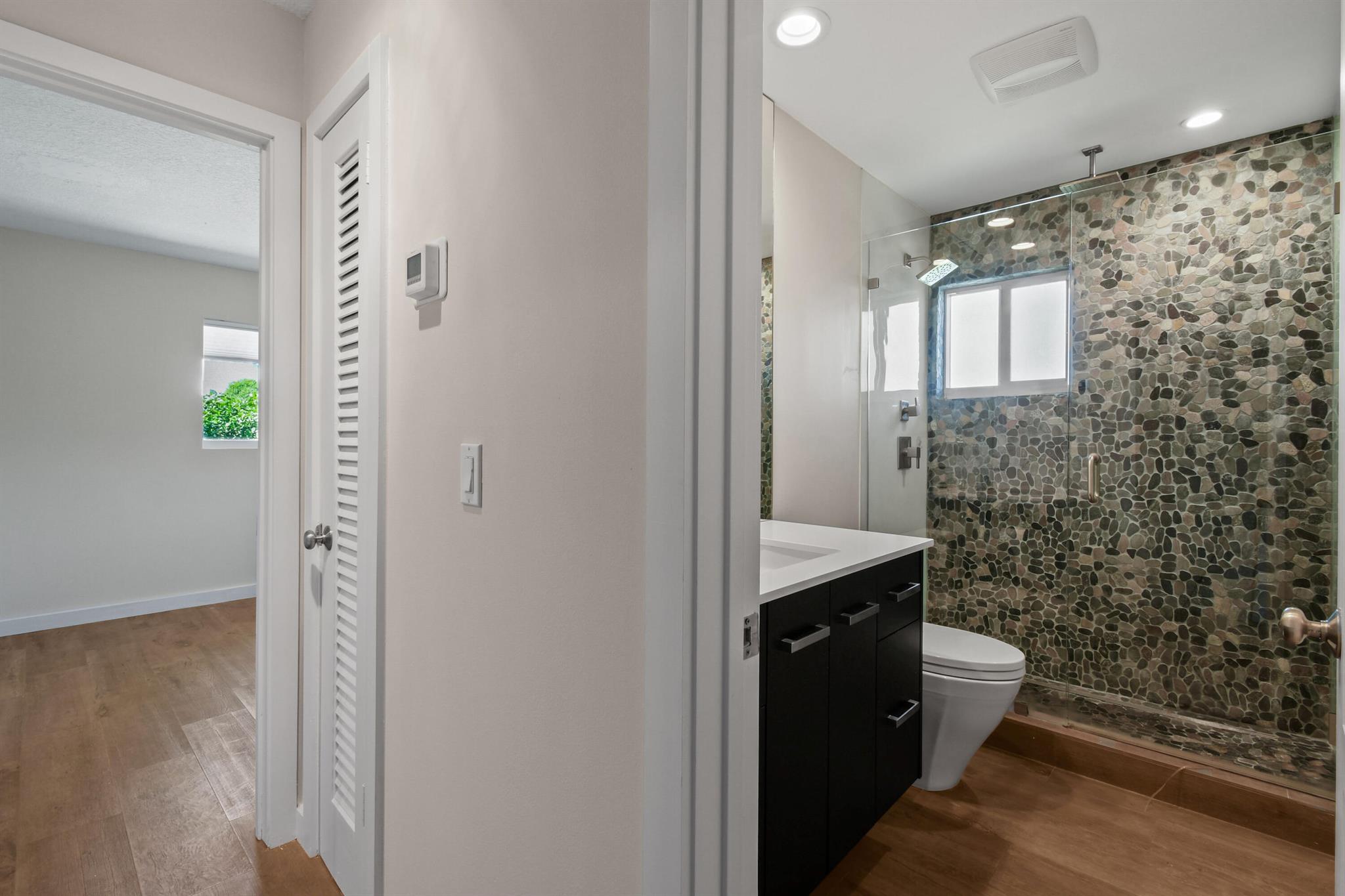 JUNO ISLES 2 - Residential Lease