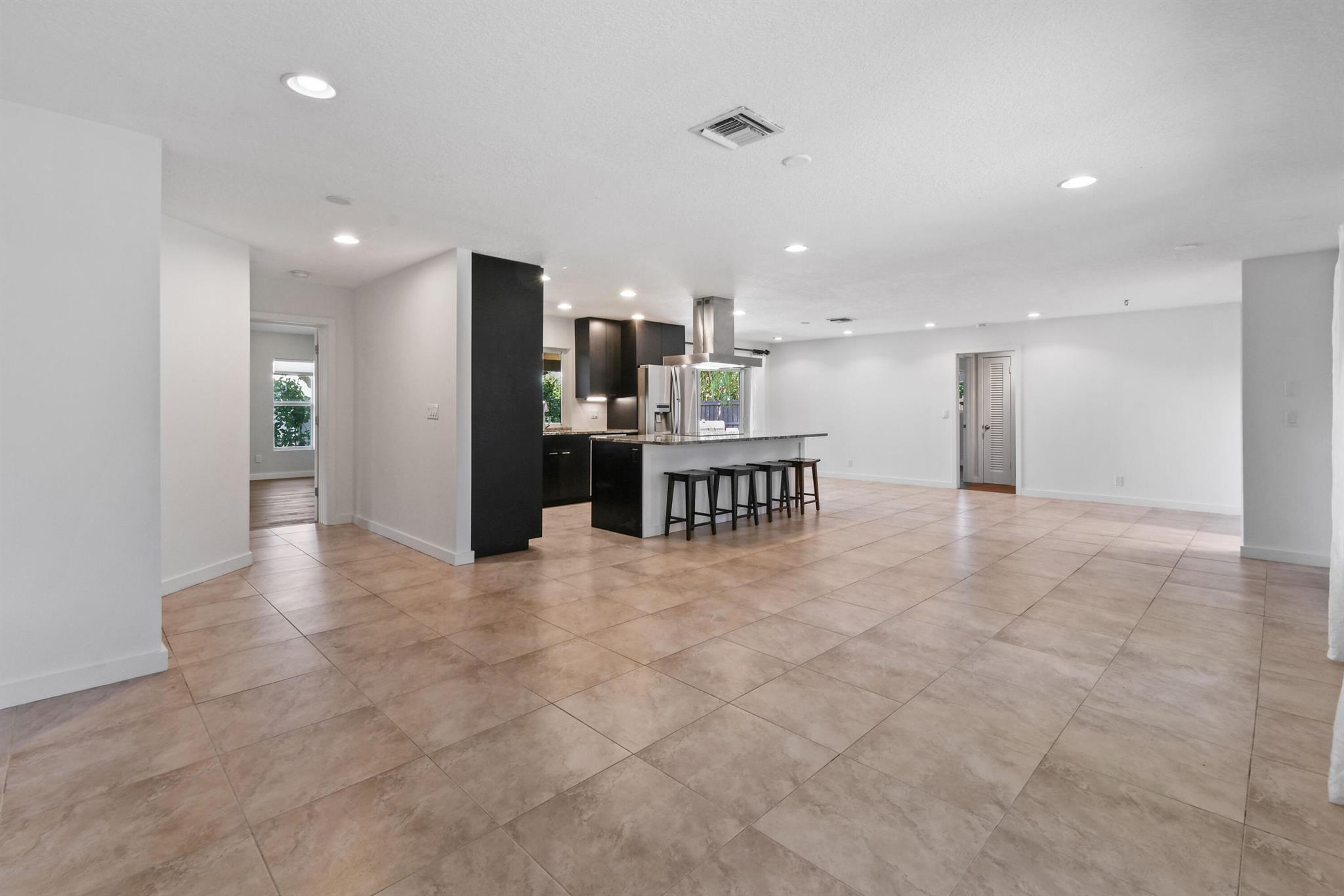 JUNO ISLES 2 - Residential Lease