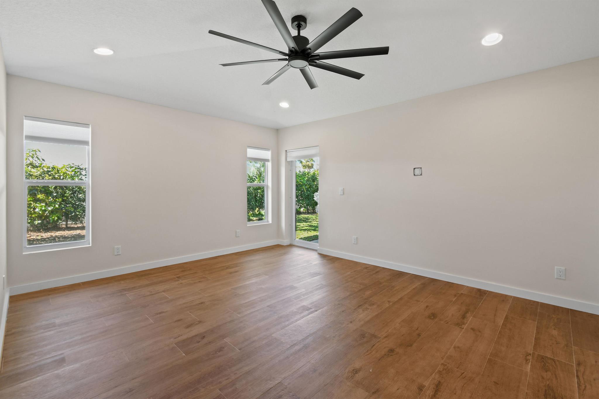 JUNO ISLES 2 - Residential Lease