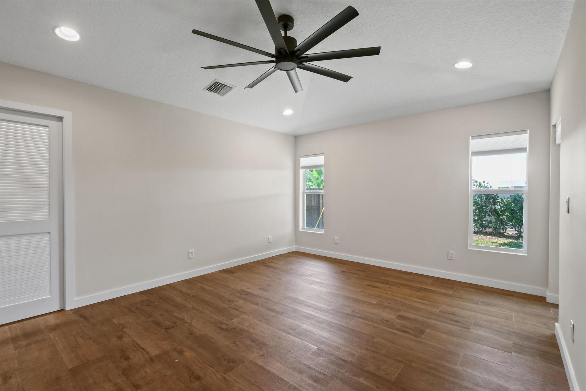 JUNO ISLES 2 - Residential Lease