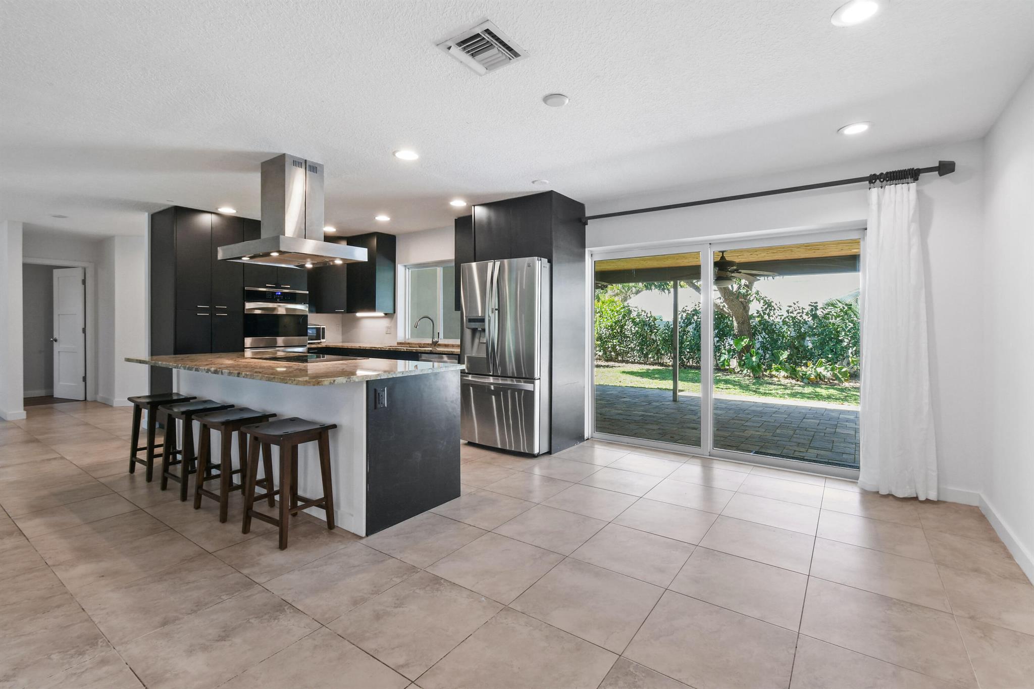 JUNO ISLES 2 - Residential Lease