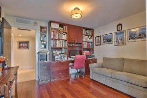 WHITEHALL - Residential