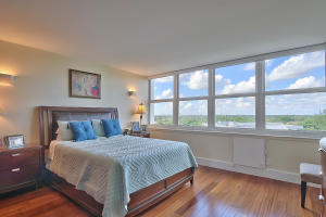 WHITEHALL - Residential