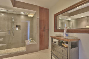 WHITEHALL - Residential