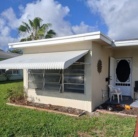 Photo of 3311 Valley Road #D, Boynton Beach, FL 33435 (MLS # R11167445)