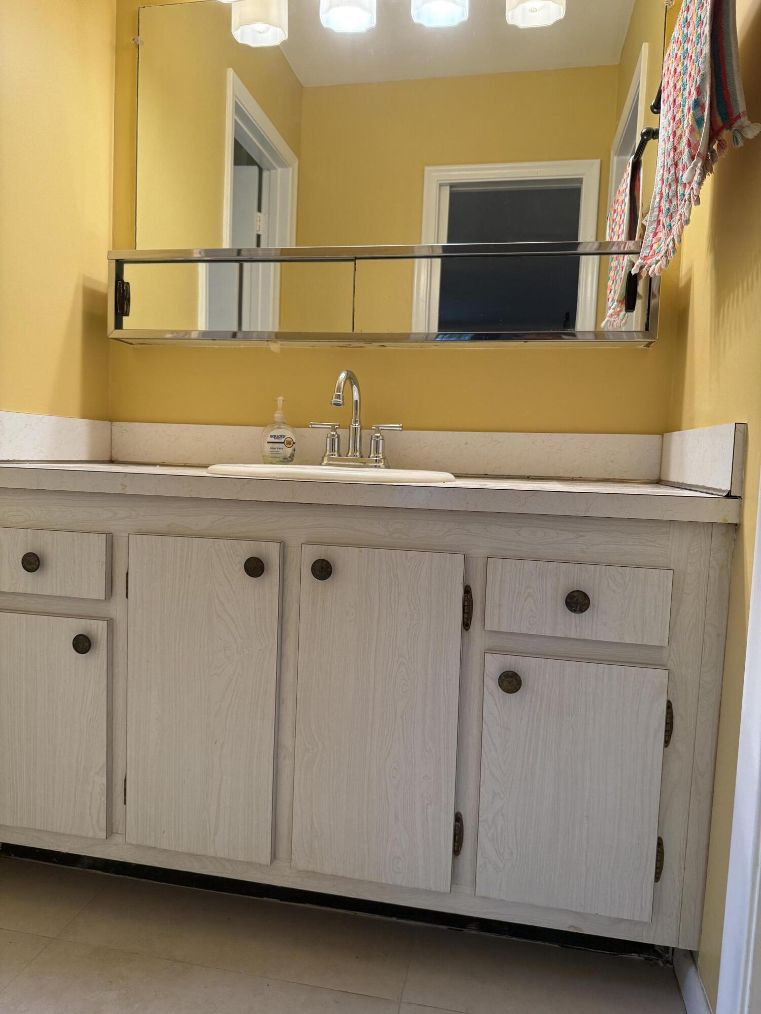 PINE POINT VILLAS COND A THRU I - Residential