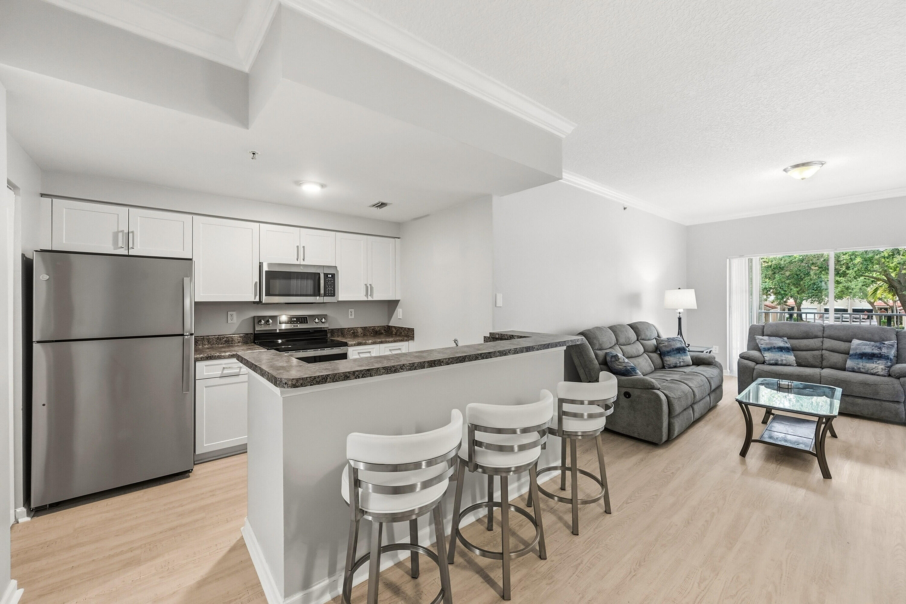 5820 W Sample Road 206