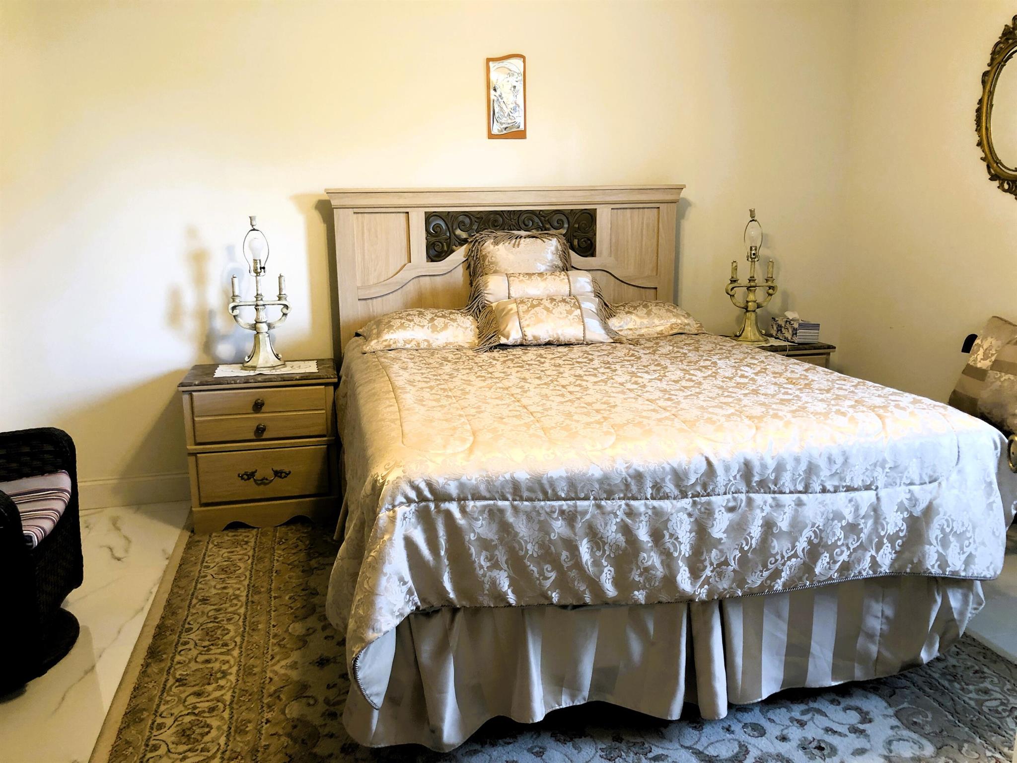 LUCERNE LAKES GOLF COLONY - Residential Lease