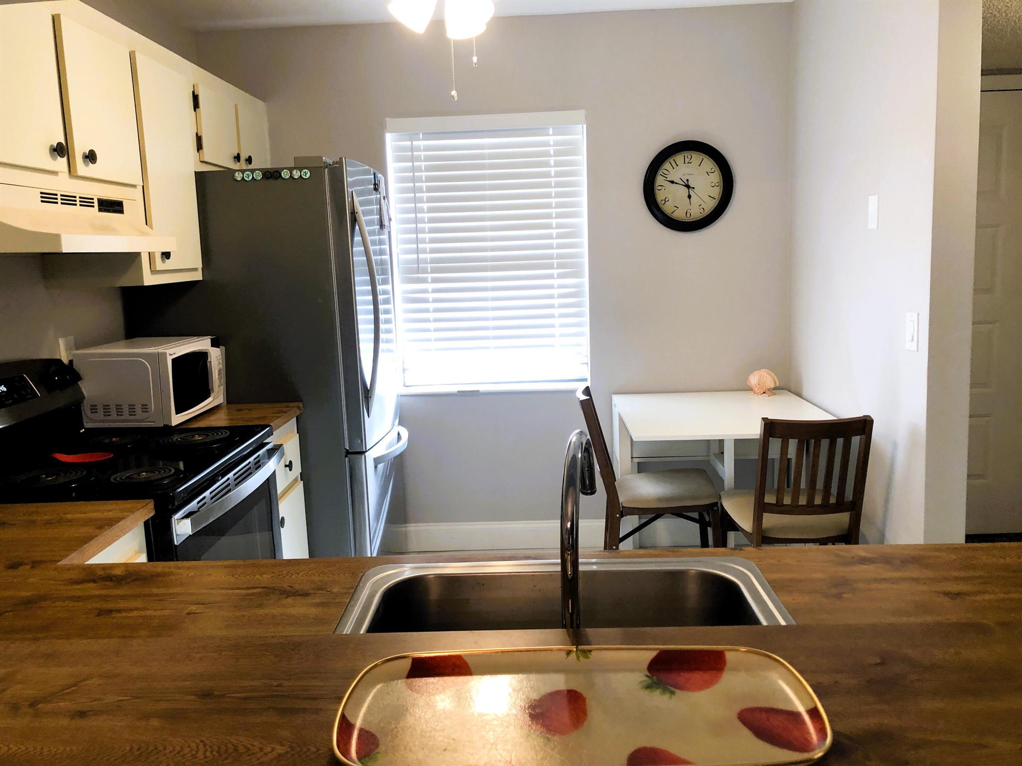 LUCERNE LAKES GOLF COLONY - Residential Lease