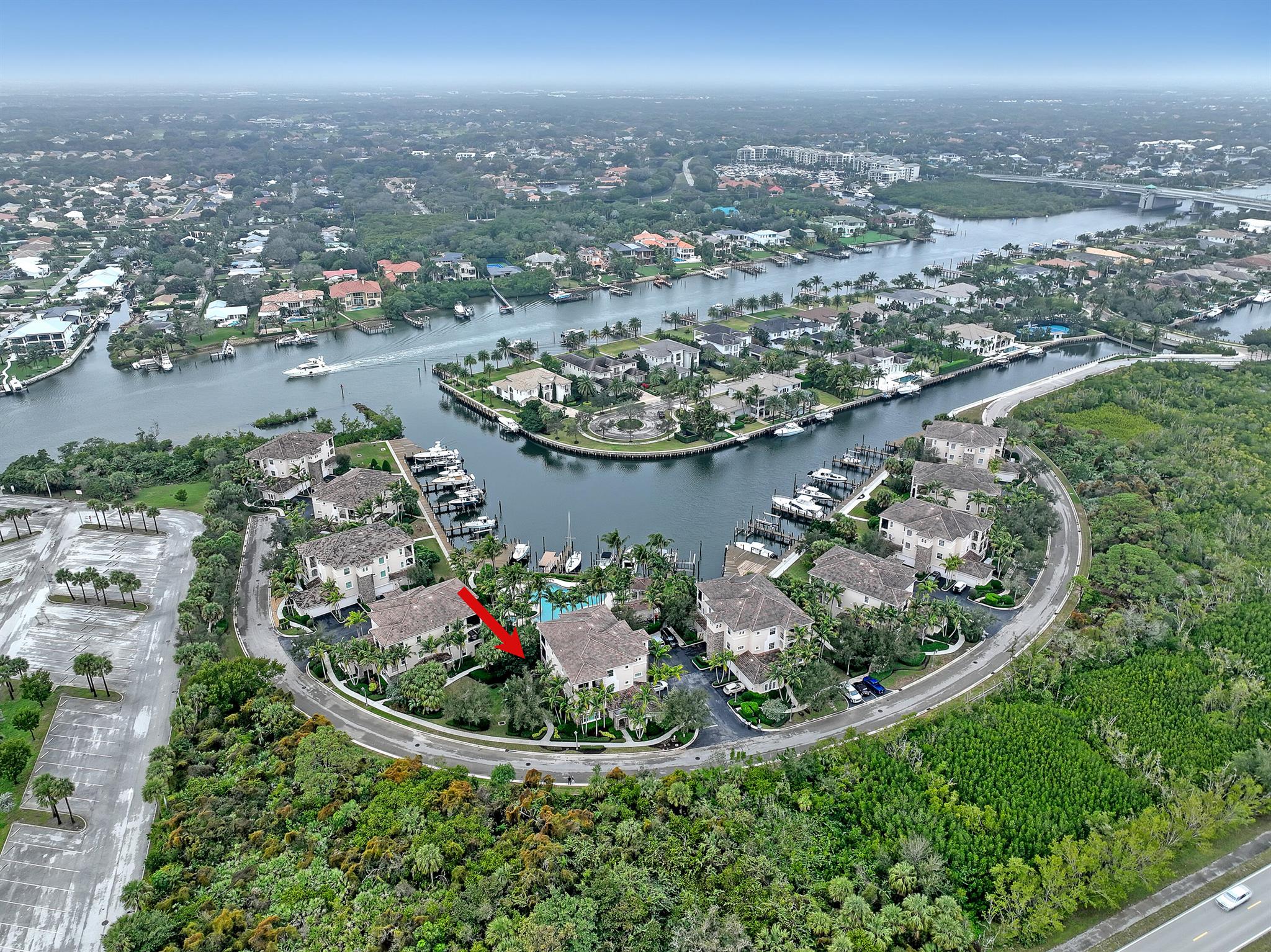 CARRIAGE HOMES AT FRENCHM - Residential