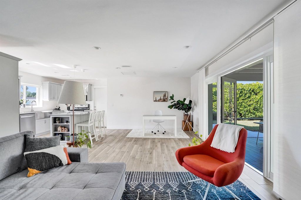 Photo of 1299 SW 9th Street, Boca Raton, FL 33486 (MLS # R11141702)