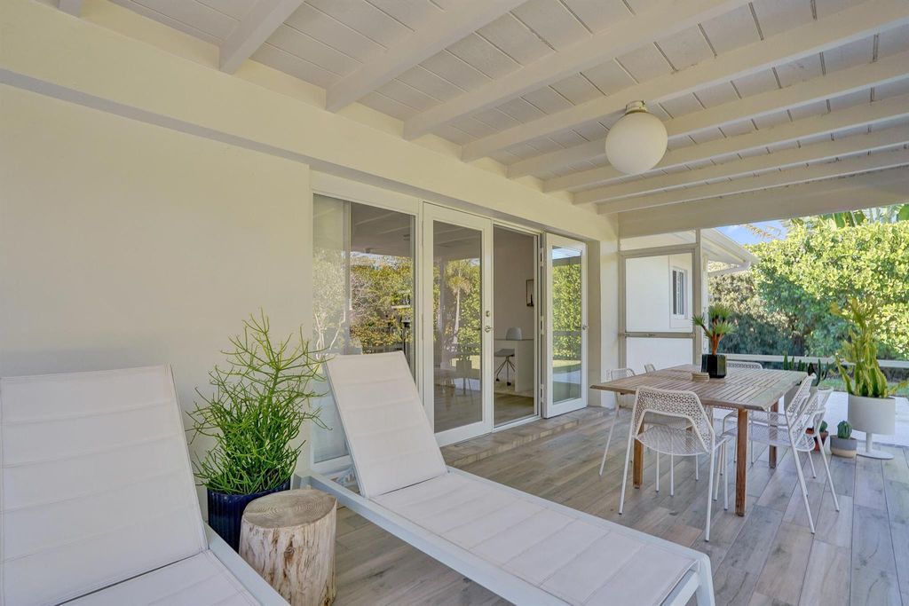 Photo of 1299 SW 9th Street, Boca Raton, FL 33486 (MLS # R11141702)