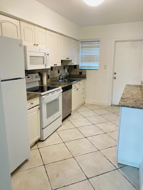 CORAL RIDGE GALT ADD NO 1 - Residential Lease