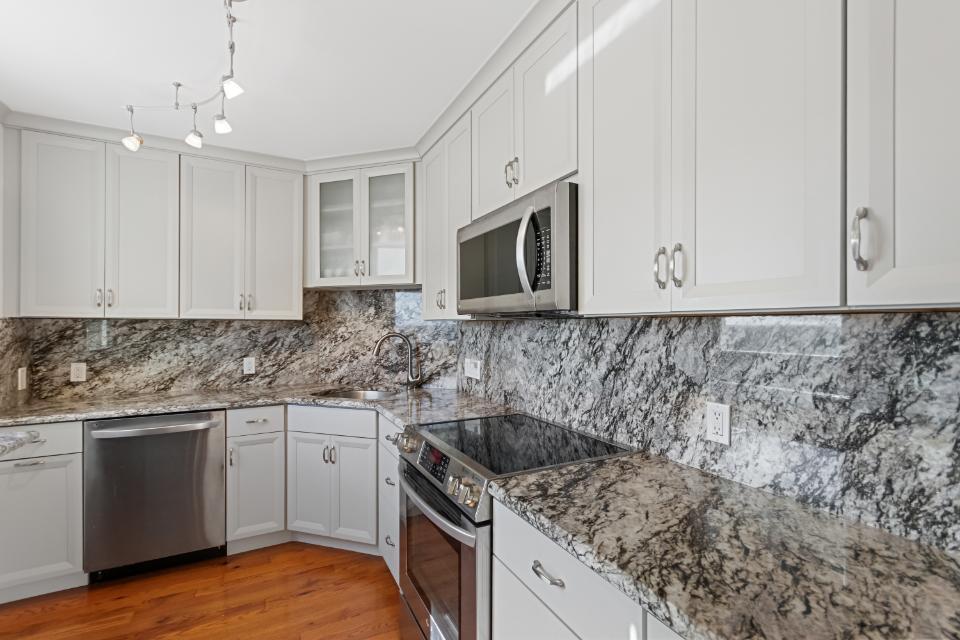 OLD PORT COVE QUAY NORTH - Residential