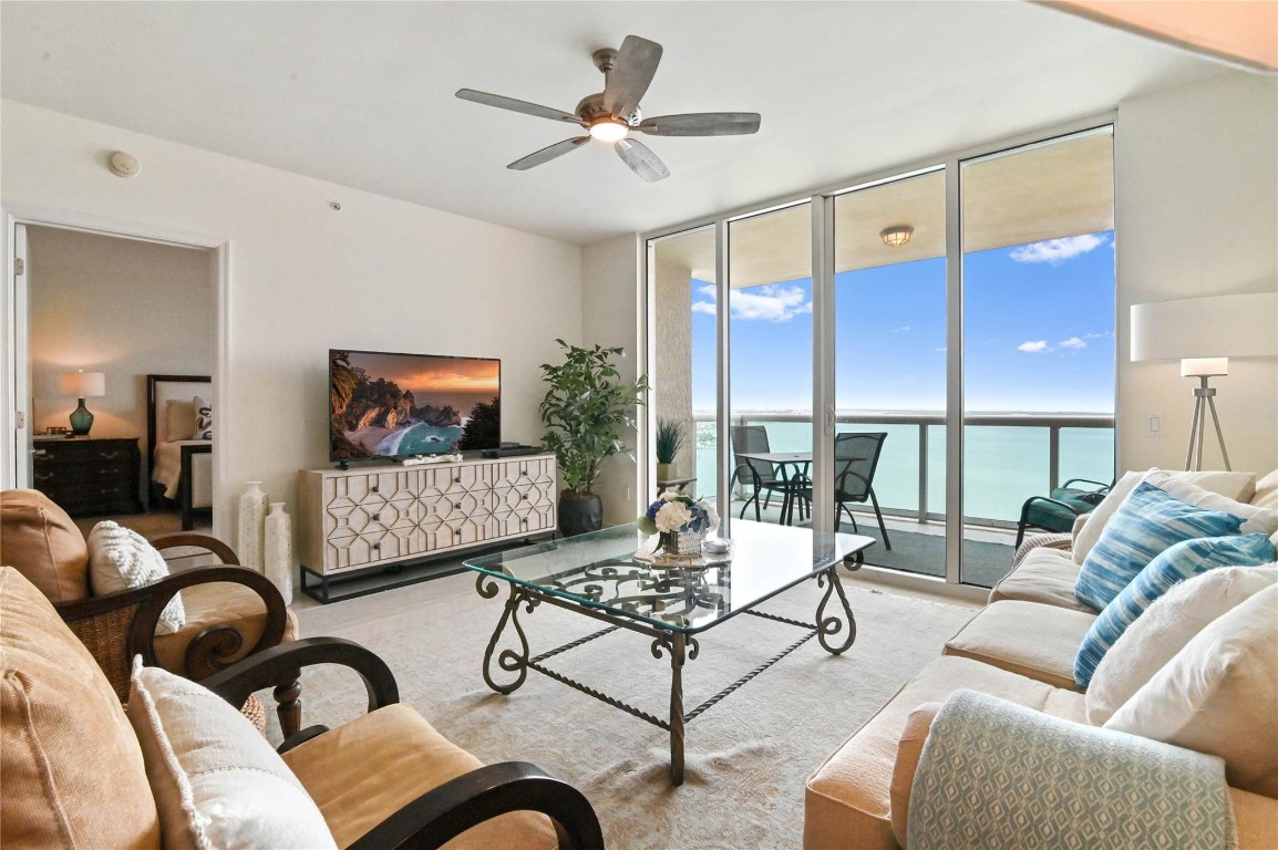 MARINA GRANDE - Residential Lease