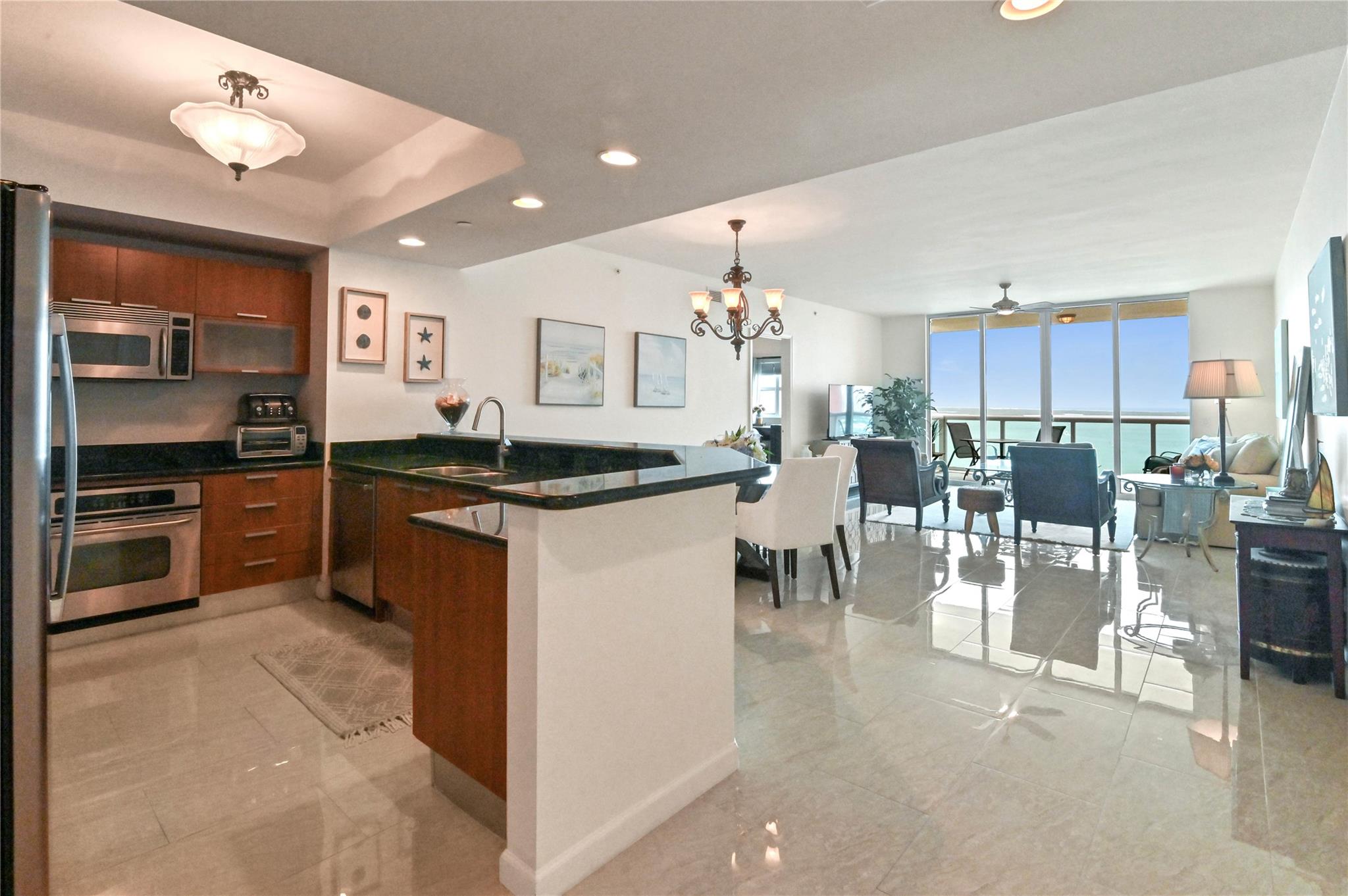 MARINA GRANDE - Residential Lease