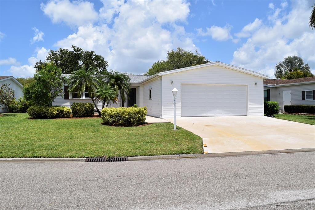 Photo of 3413 Crabapple Drive, Port Saint Lucie, FL 34952 (MLS # R10860242)