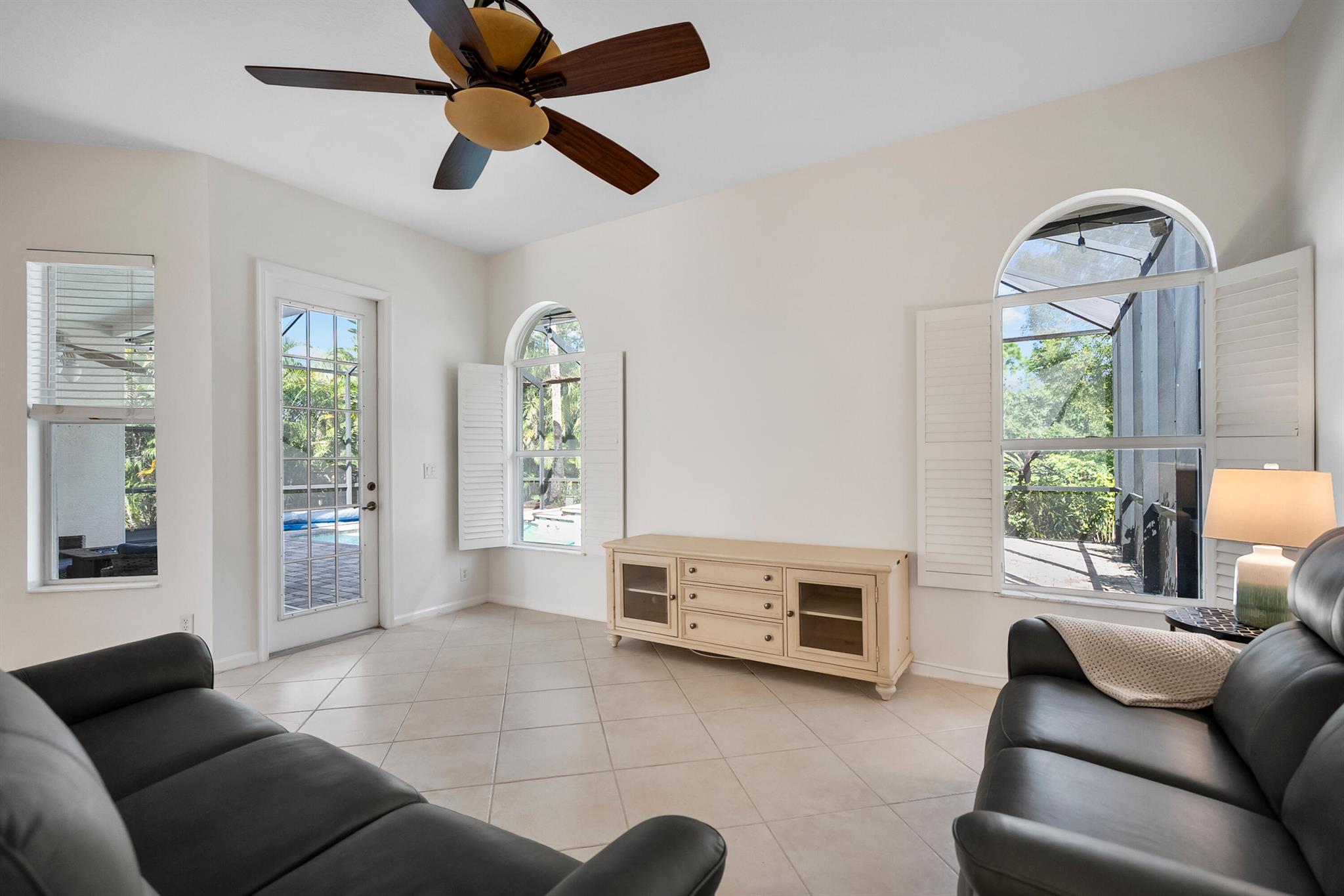 PORT ST LUCIE SECTION 33 - Residential