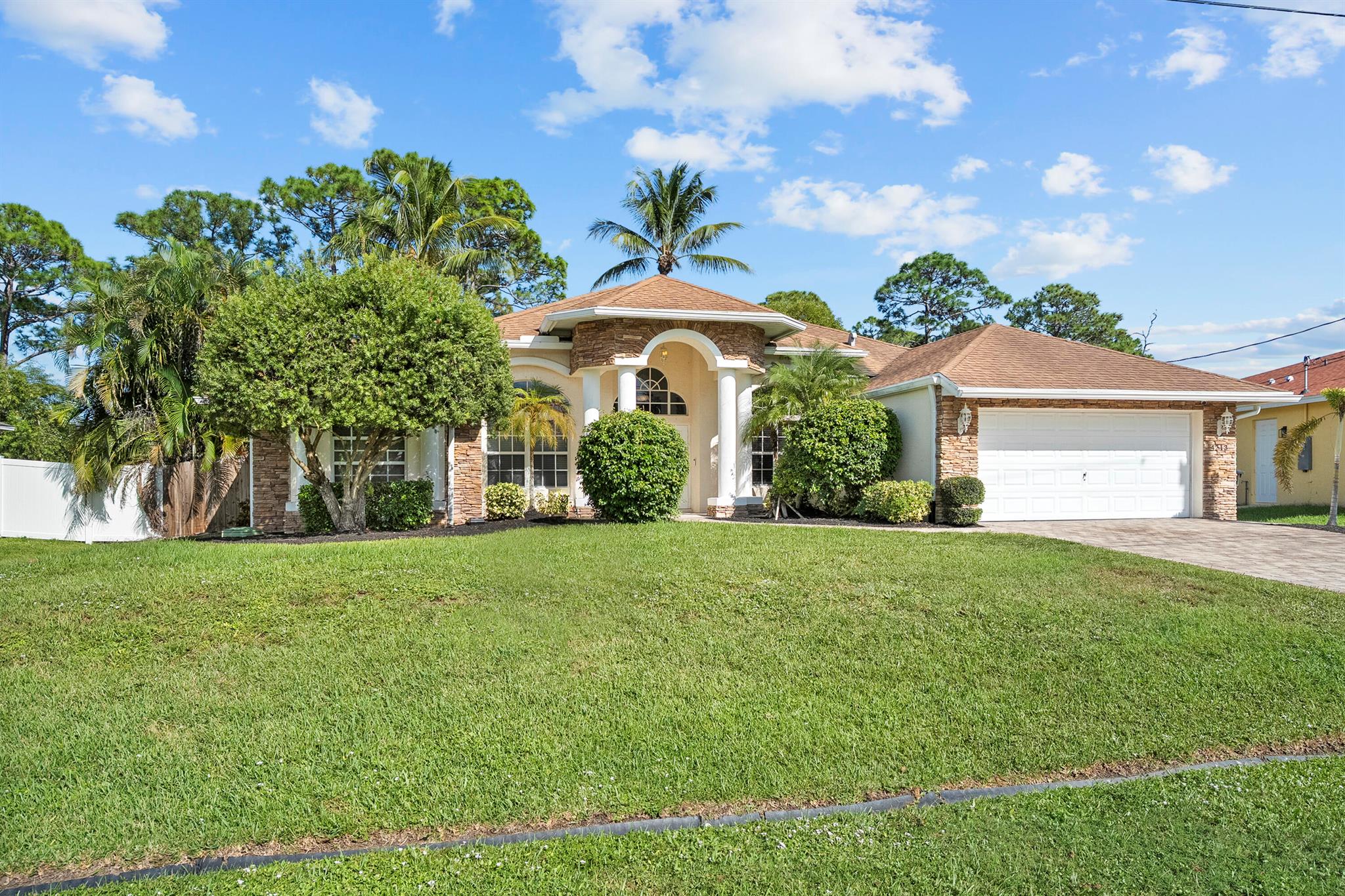 PORT ST LUCIE SECTION 33 - Residential