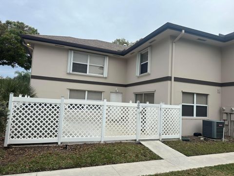 50 Essex Court D Royal Palm Beach FL 33411