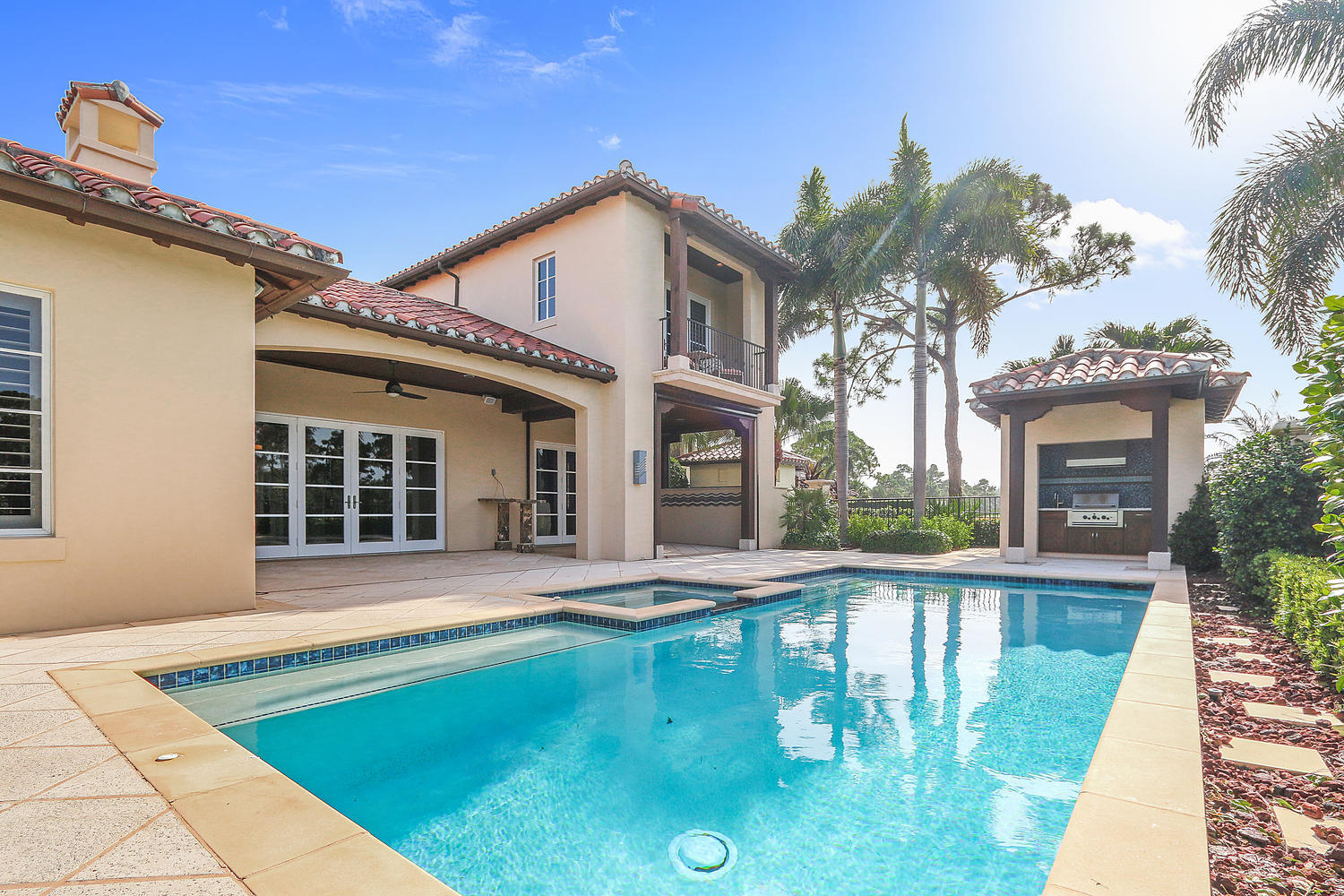 TRUMP NATIONAL - Residential