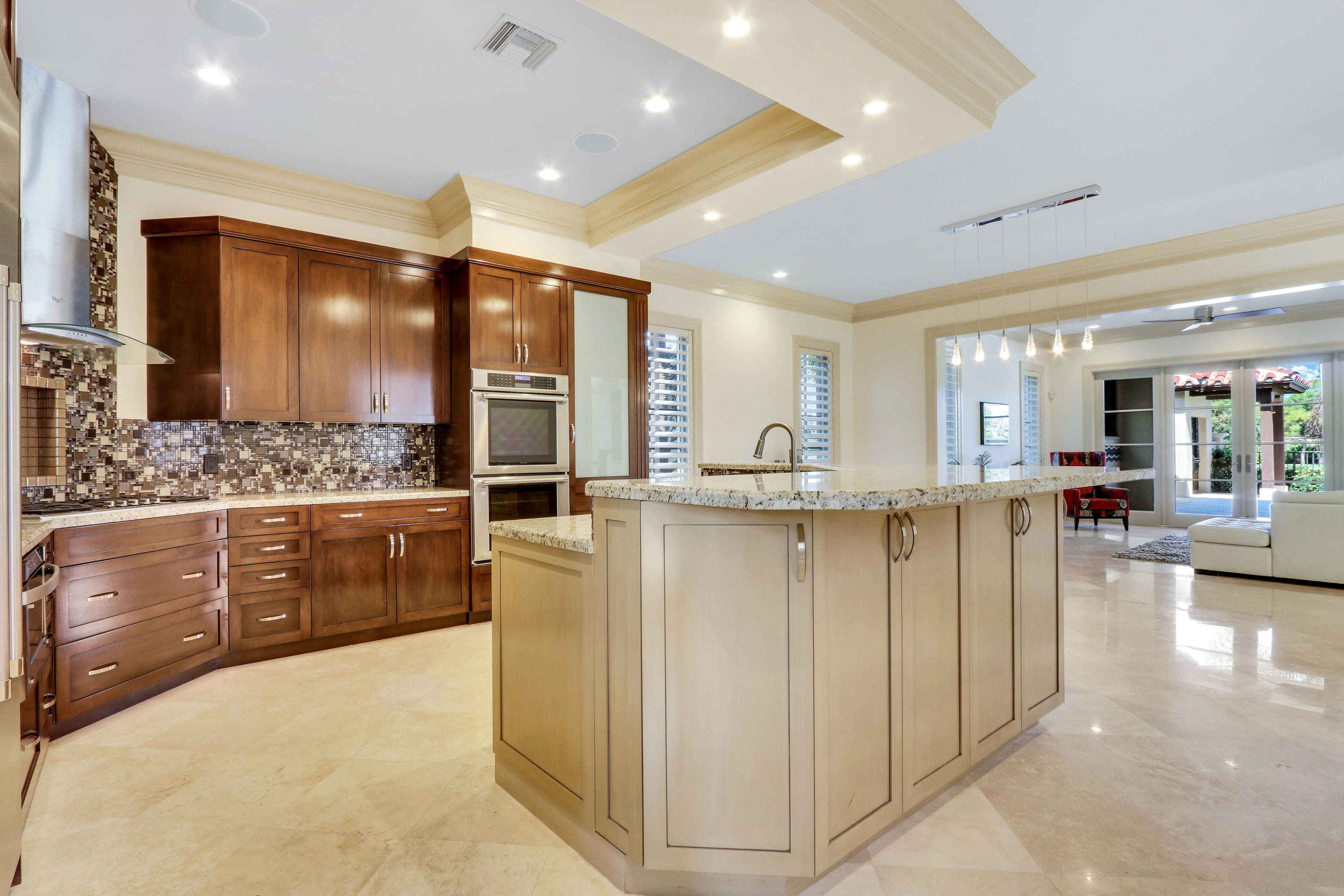 TRUMP NATIONAL - Residential