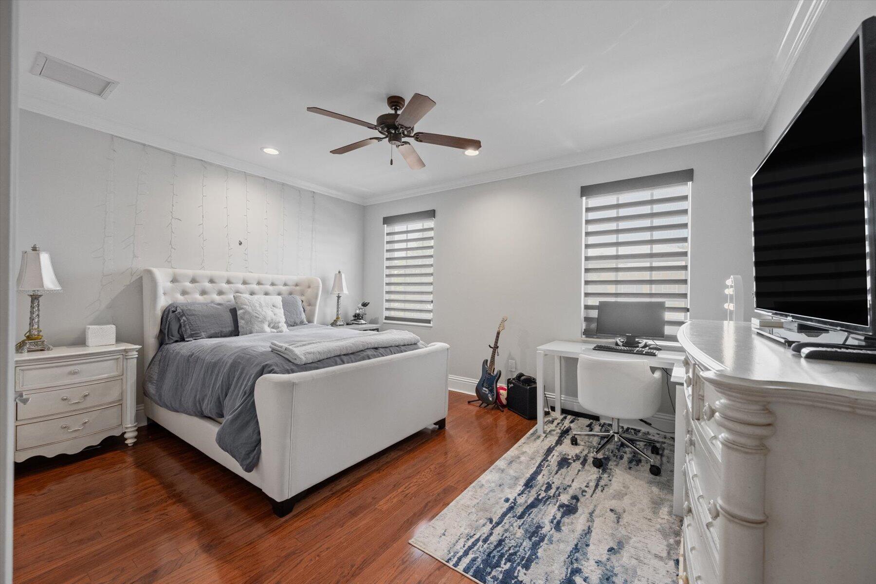 MARINER COURT CONDO - Residential