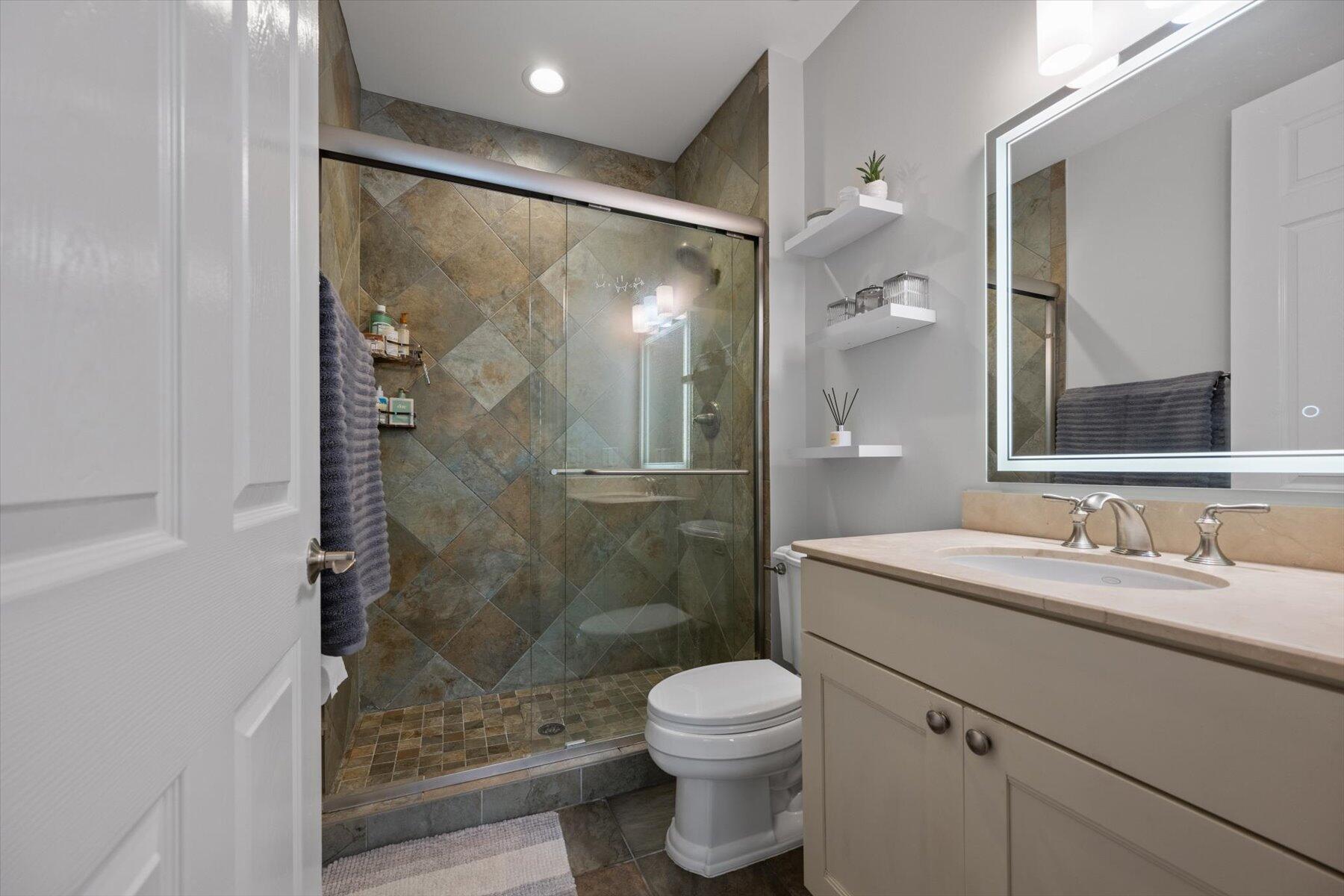 MARINER COURT CONDO - Residential