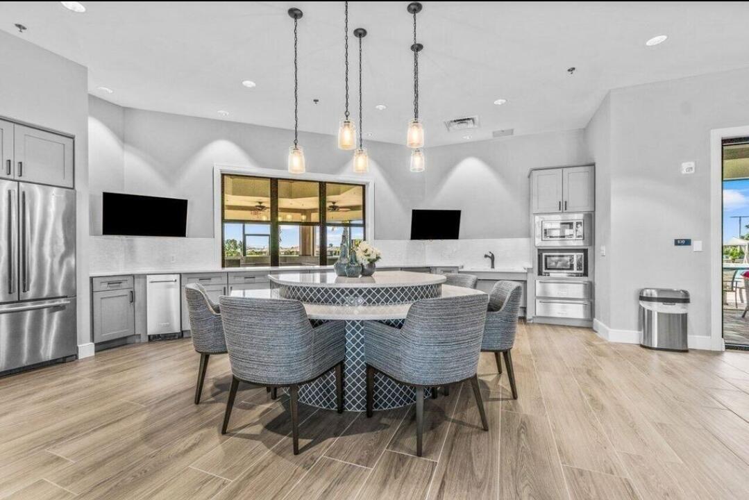 FIELDS AT GULFSTREAM POLO - Residential Lease