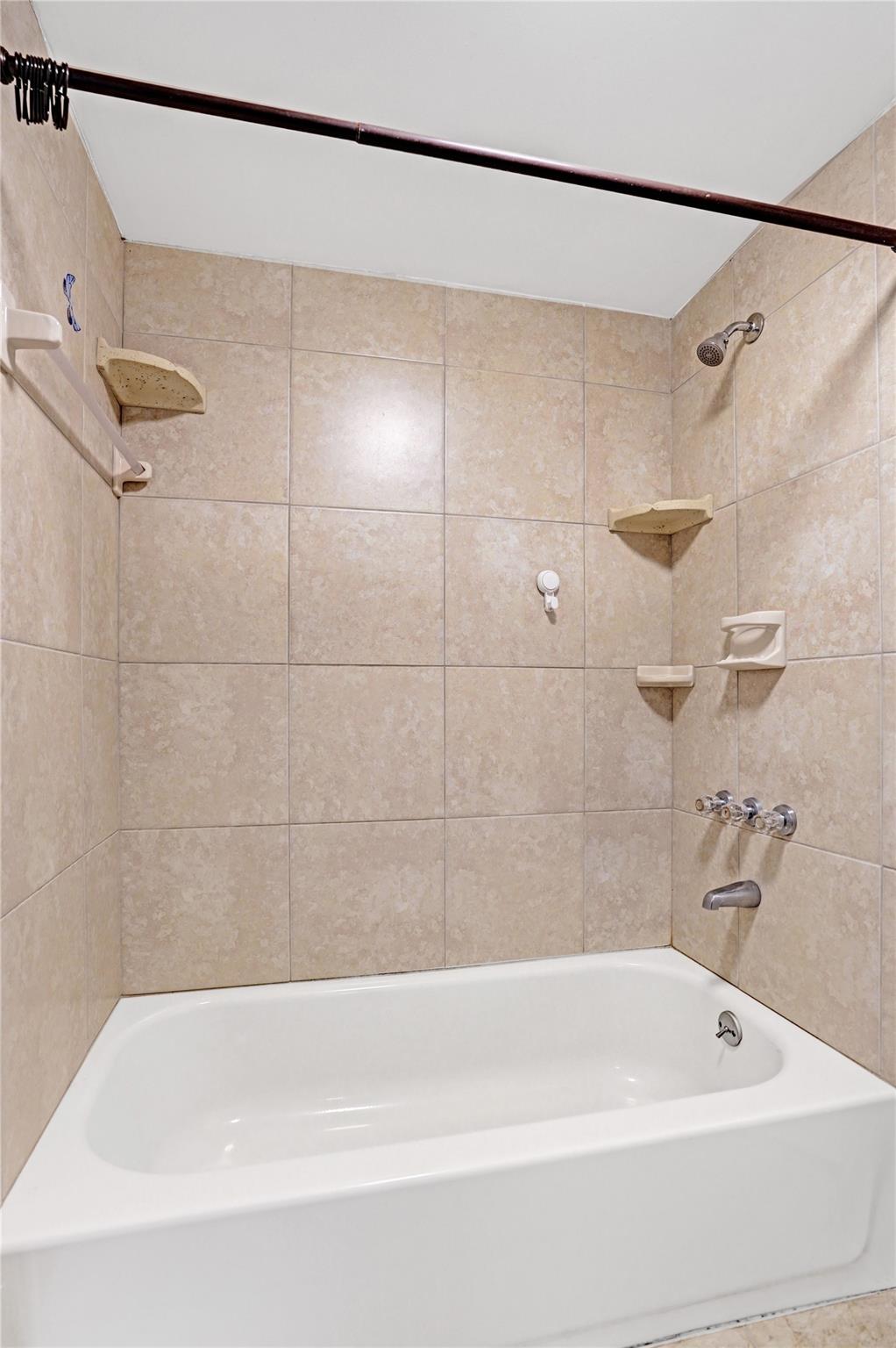 HERITAGE CITY SEC 2 - Residential