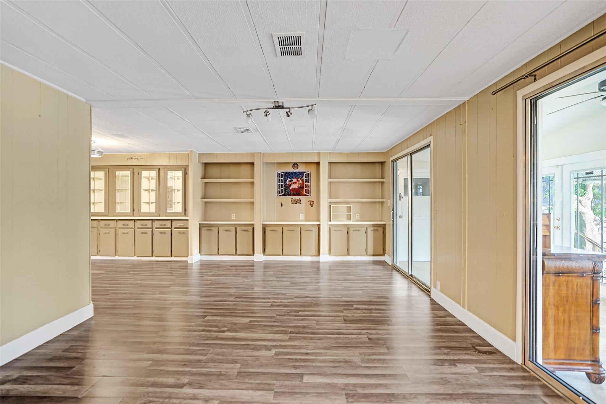 HERITAGE CITY SEC 2 - Residential