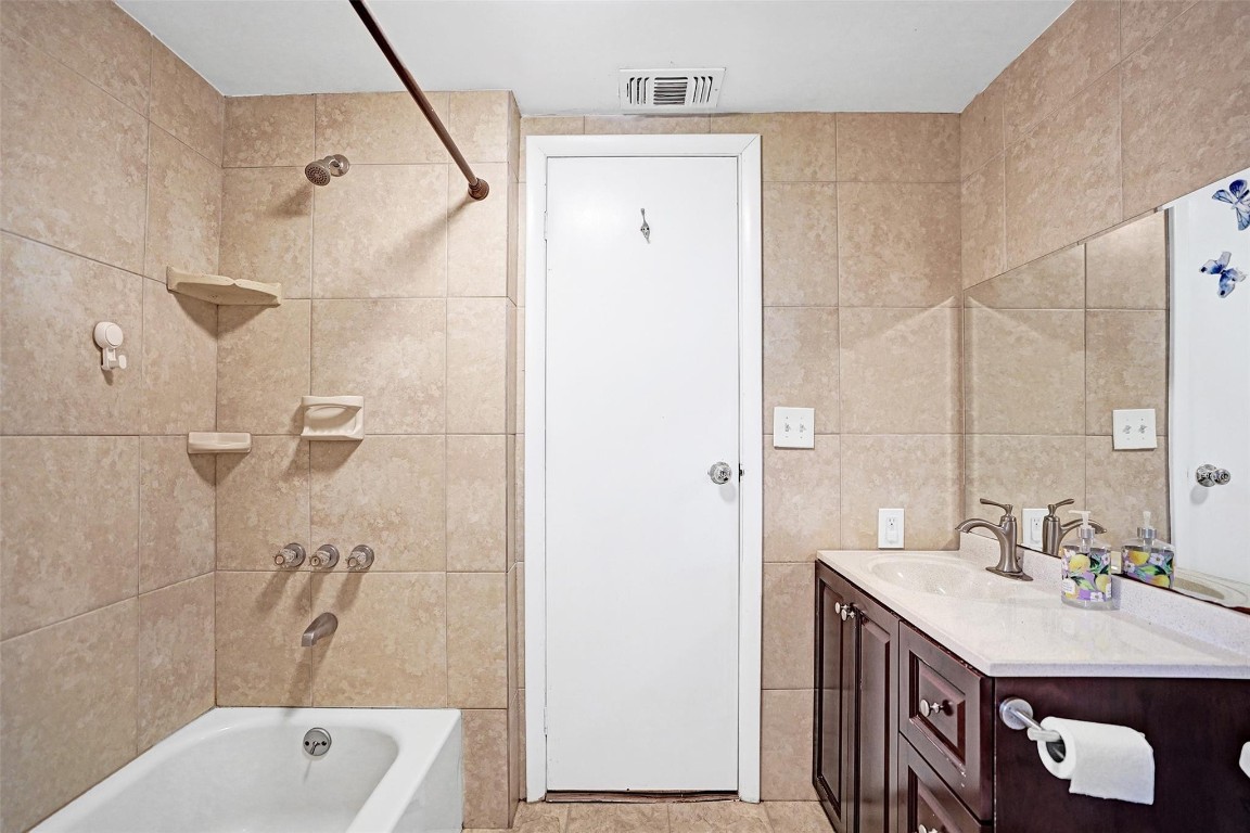 HERITAGE CITY SEC 2 - Residential