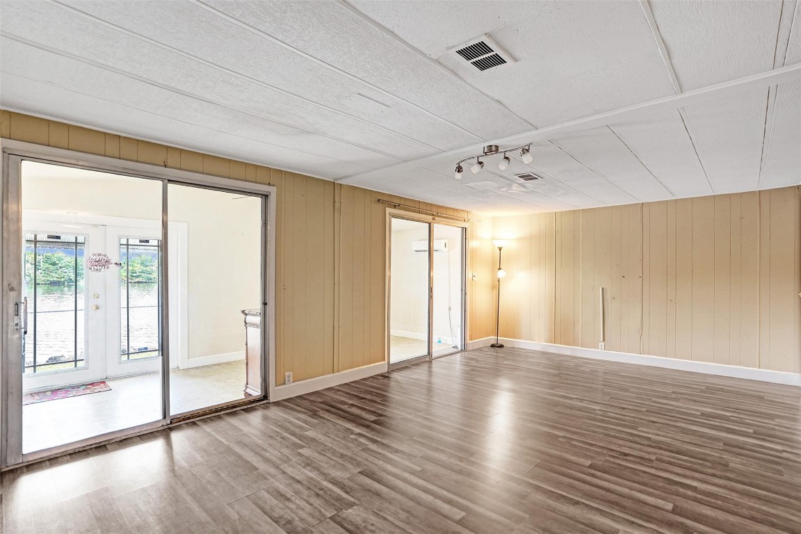 HERITAGE CITY SEC 2 - Residential