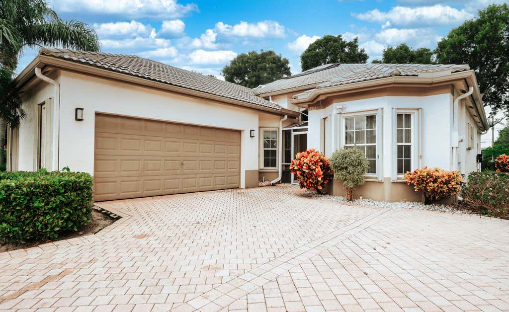 Photo of 7512 Eagle Point Drive #7512, Delray Beach, FL 33446 (MLS # B26034945)