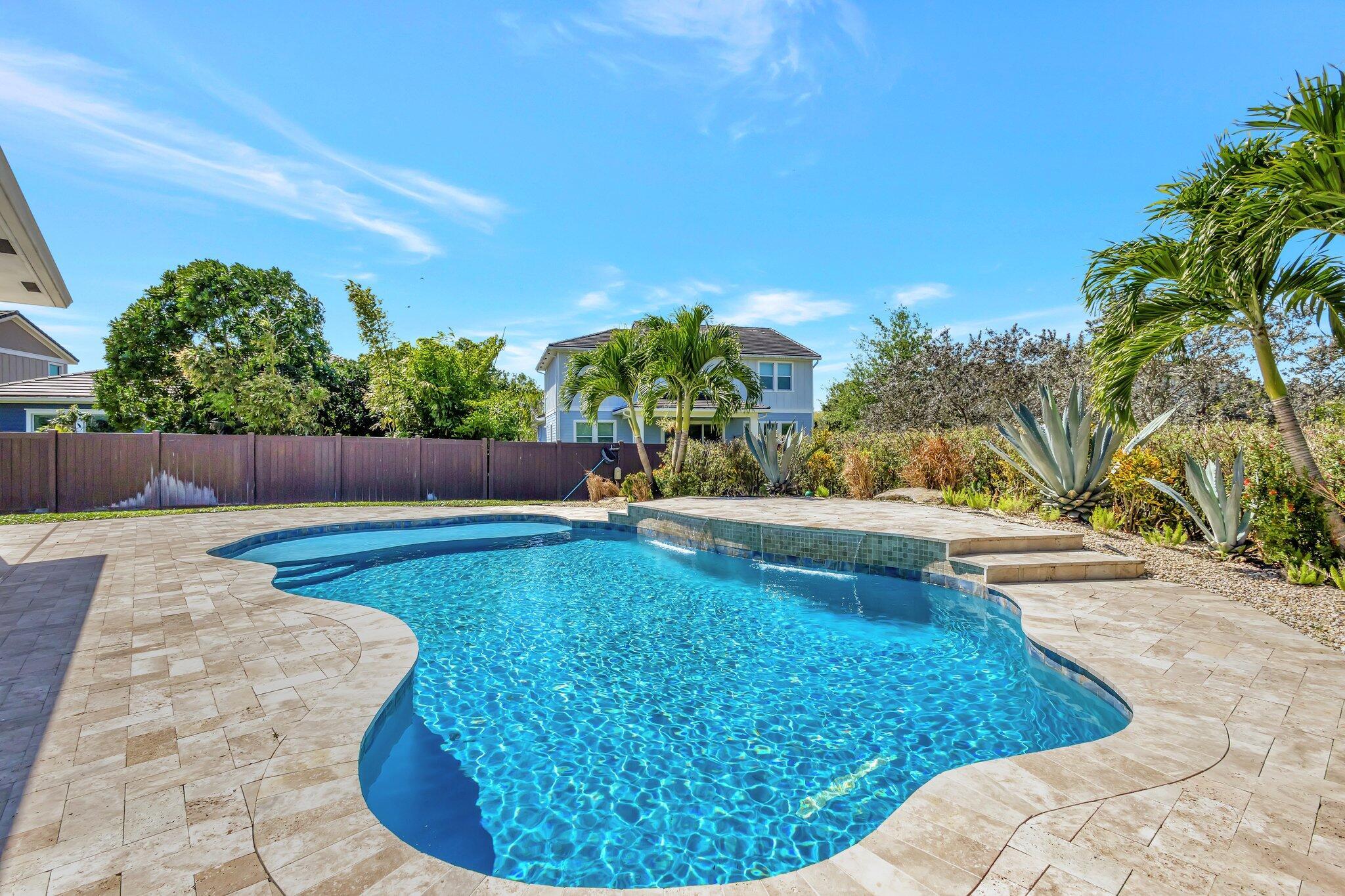 1009 Sterling Pine Place