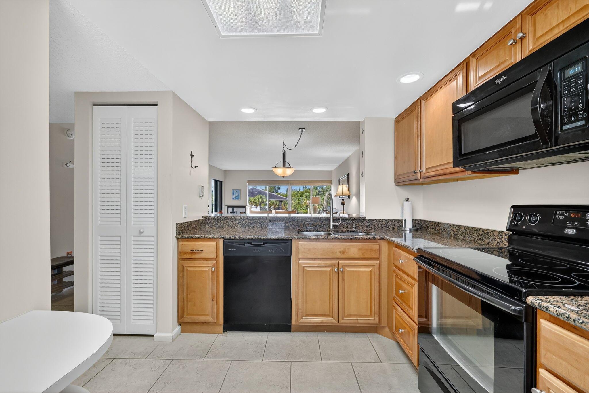 OCEAN VILLAGE - Residential